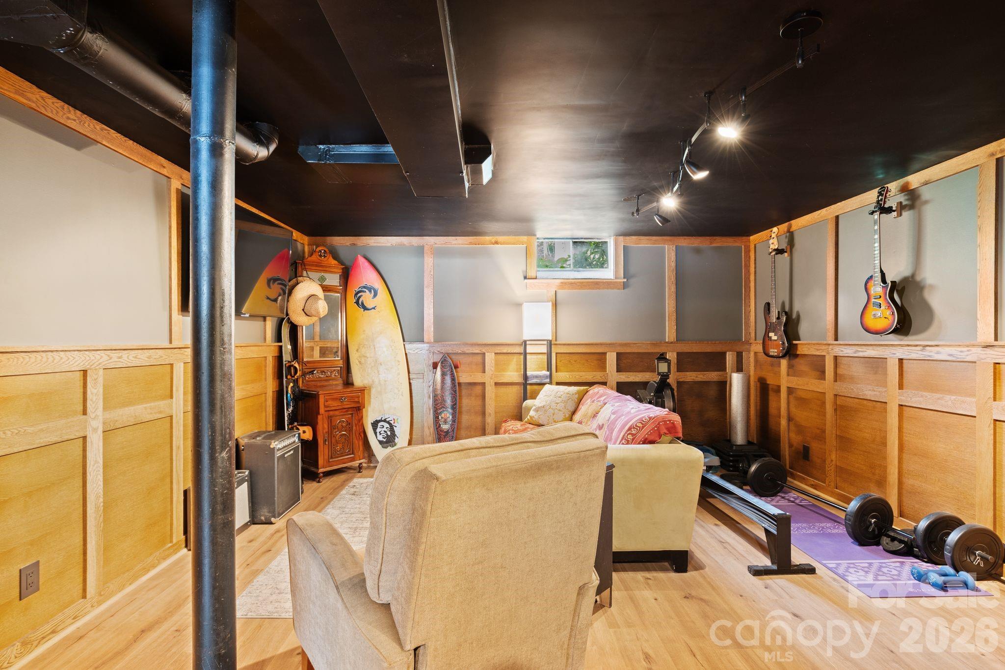 348 Beaucatcher Road — Asheville