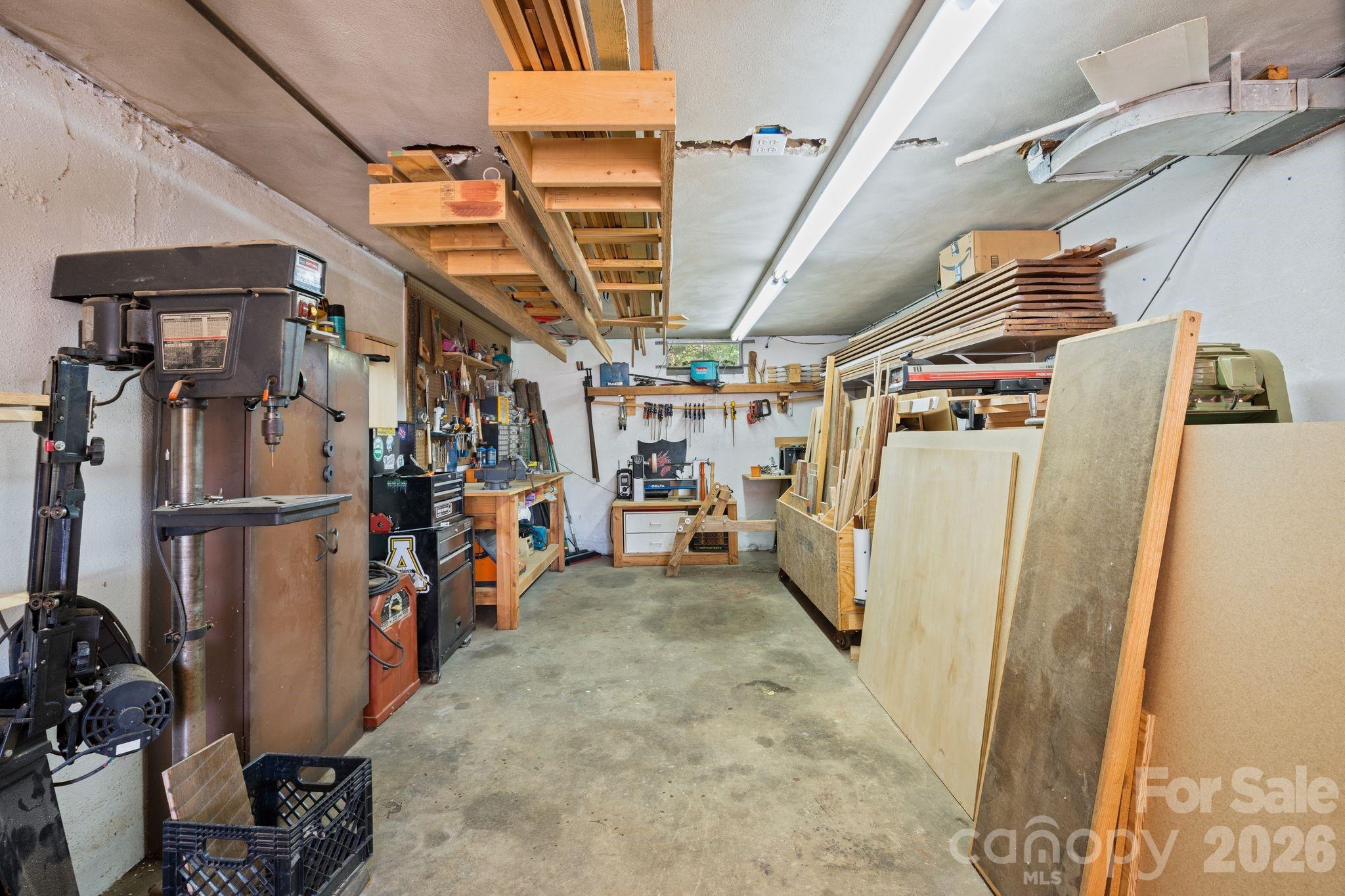 348 Beaucatcher Road — Asheville