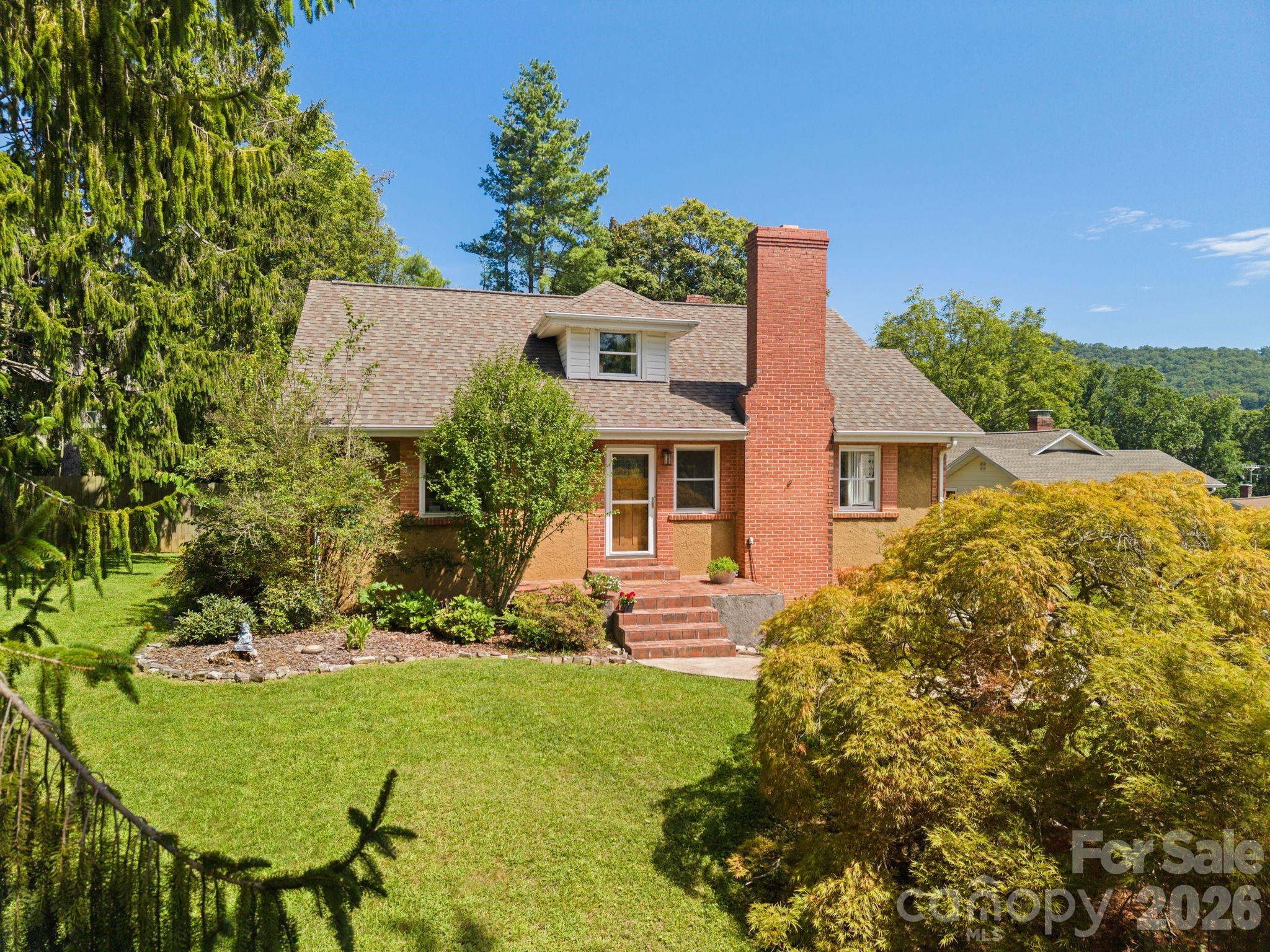 348 Beaucatcher Road — Asheville