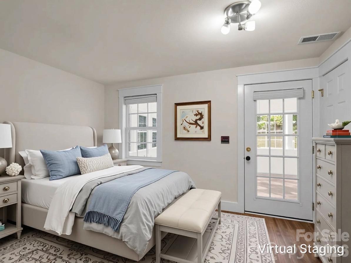 160 E Howard Street — Tryon