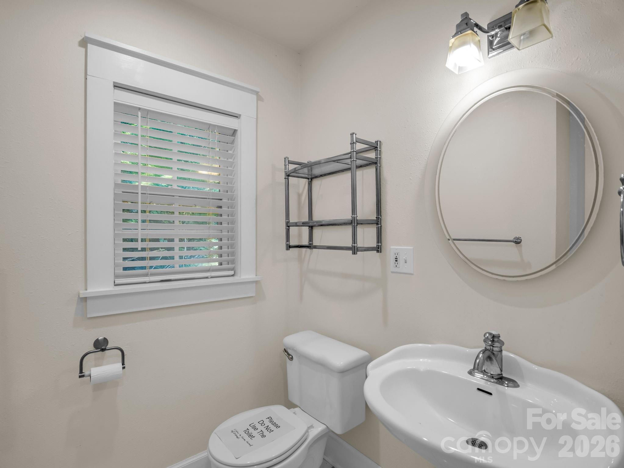 160 E Howard Street — Tryon