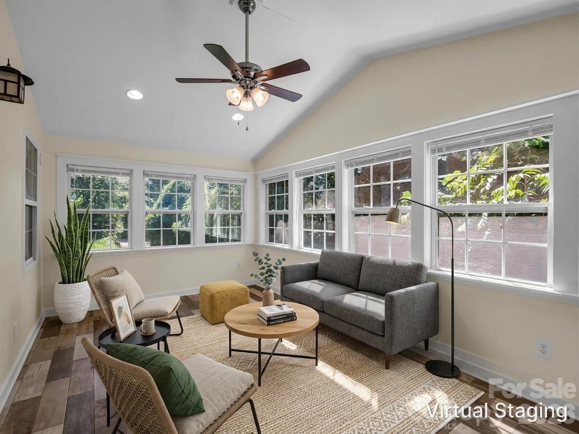 160 E Howard Street — Tryon