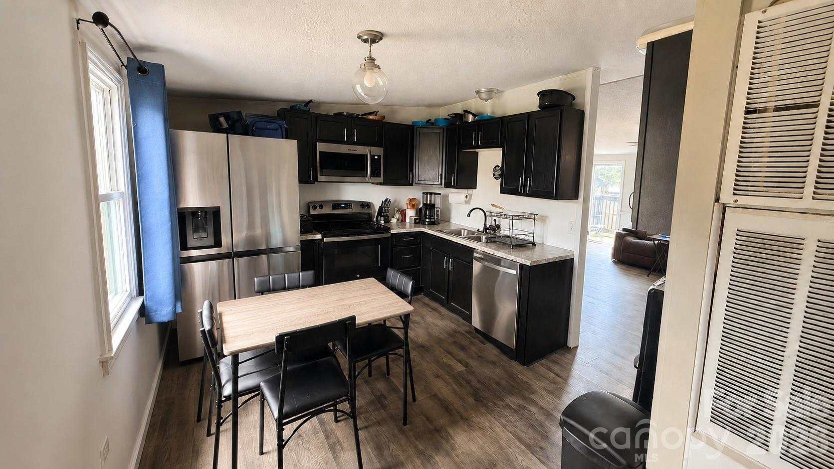 1868 Ellick Drive — Newton