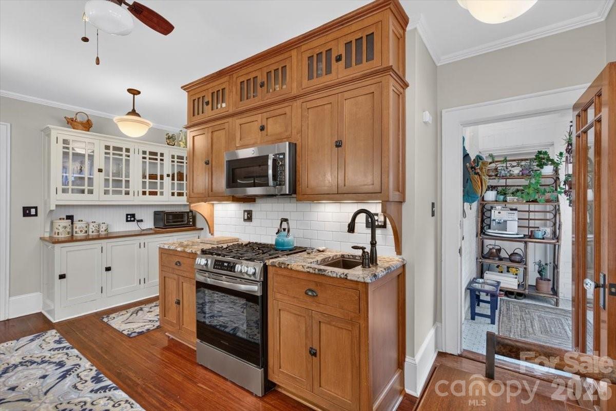 1035 S Belvedere Avenue — Gastonia