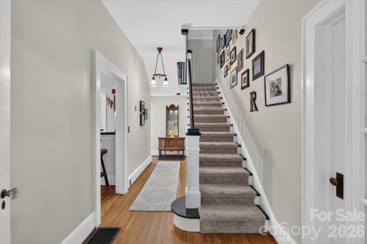 1035 S Belvedere Avenue — Gastonia