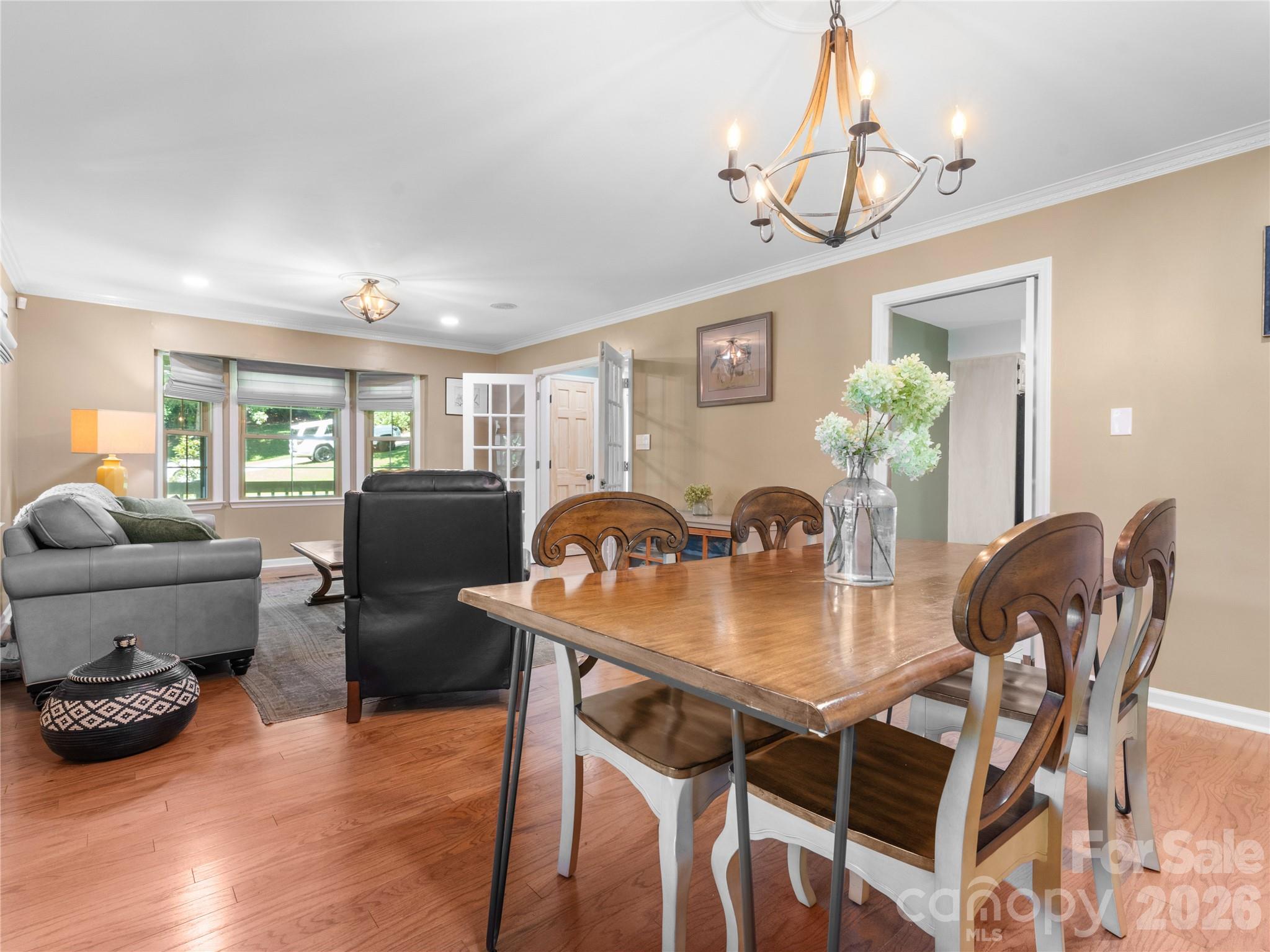 121 Churchill Downs Drive — Fairview
