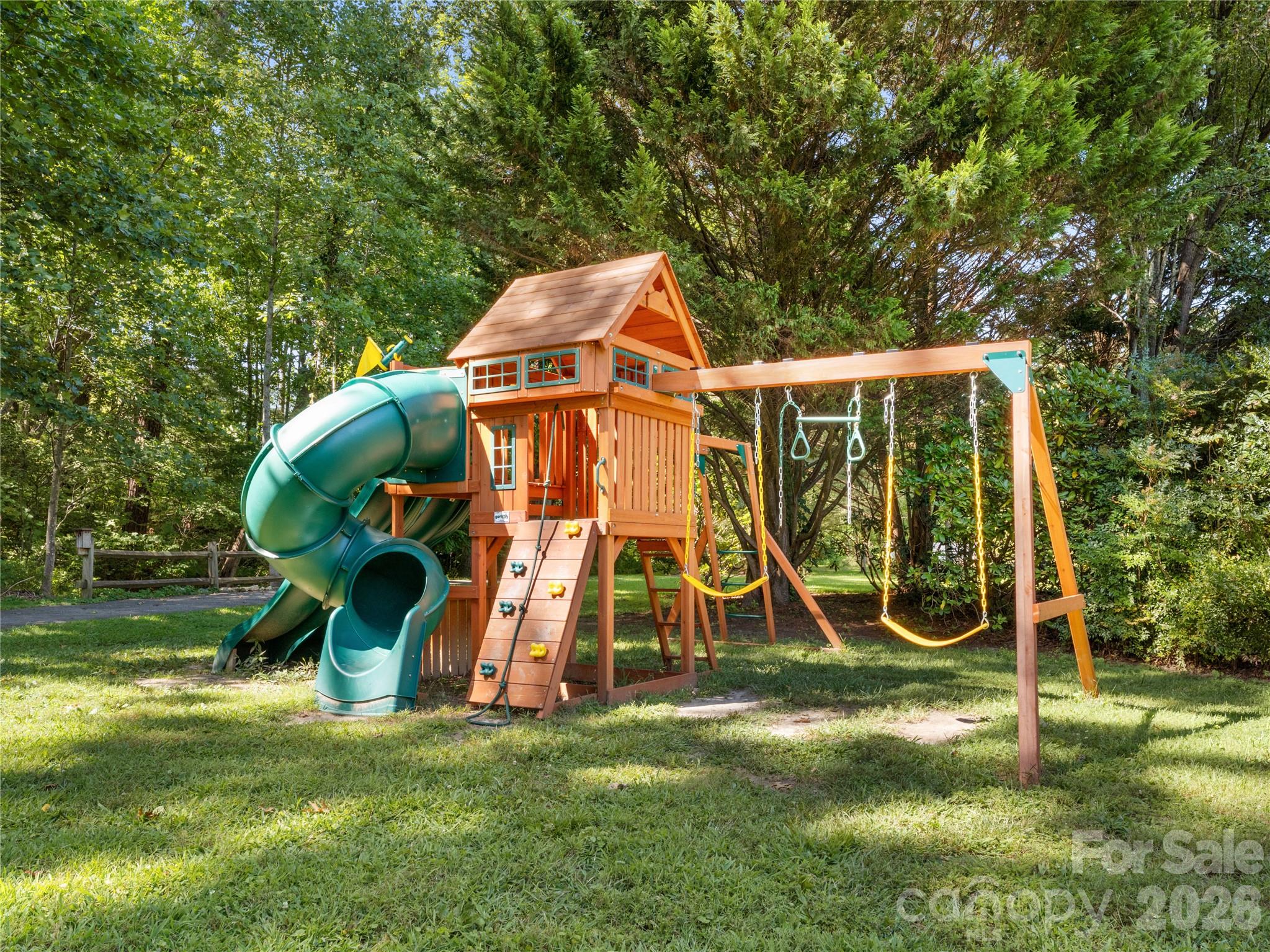 121 Churchill Downs Drive — Fairview