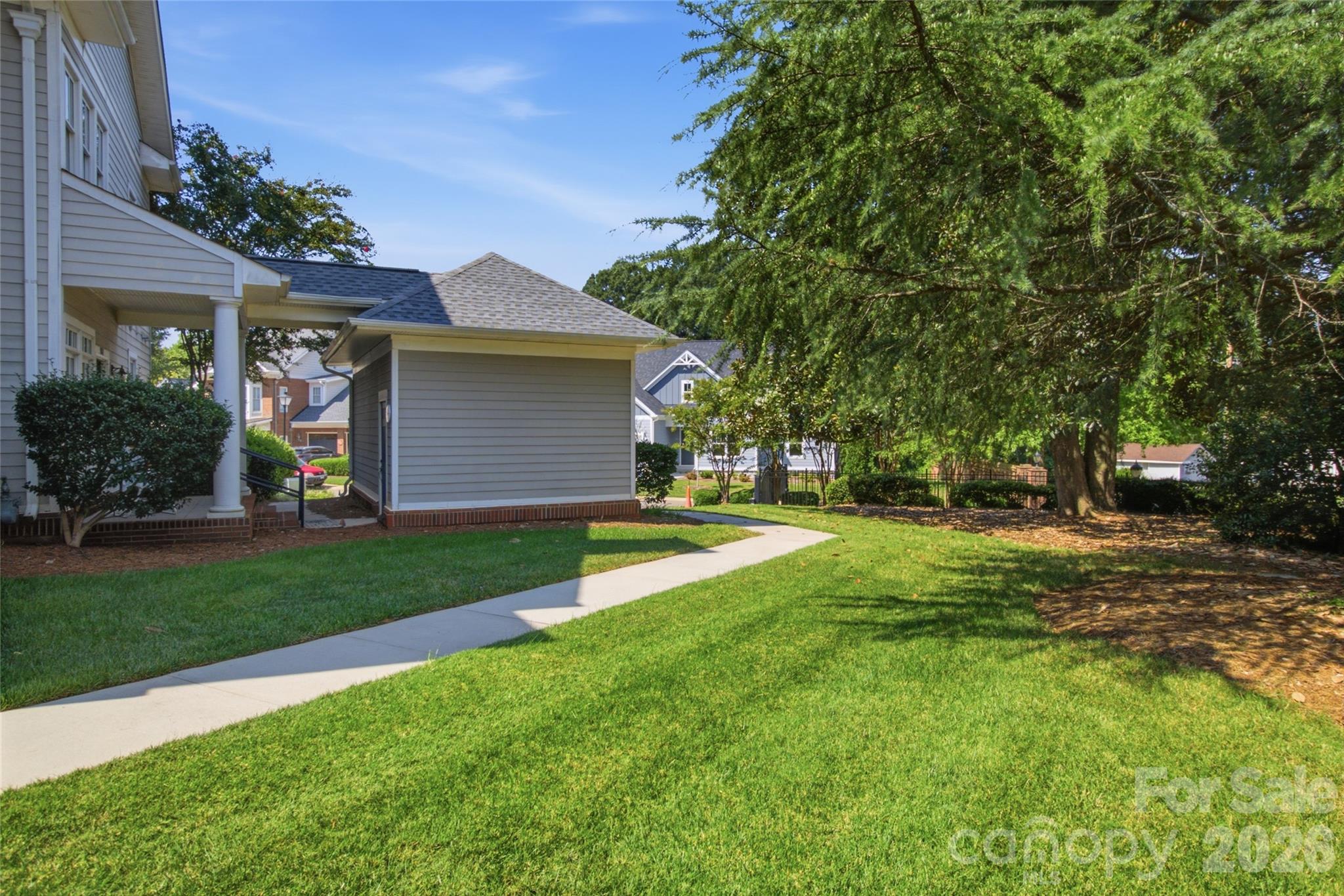 1056 The Glen Street — Statesville