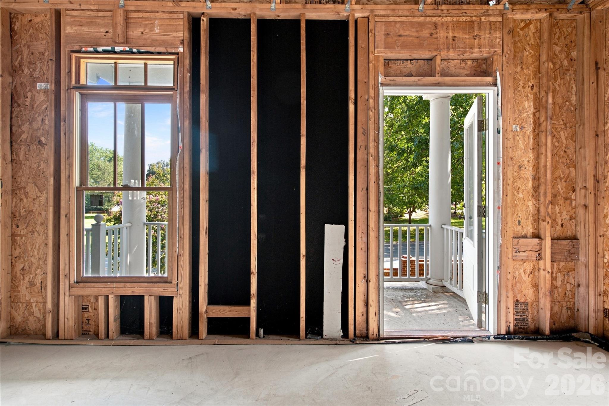 1056 The Glen Street — Statesville