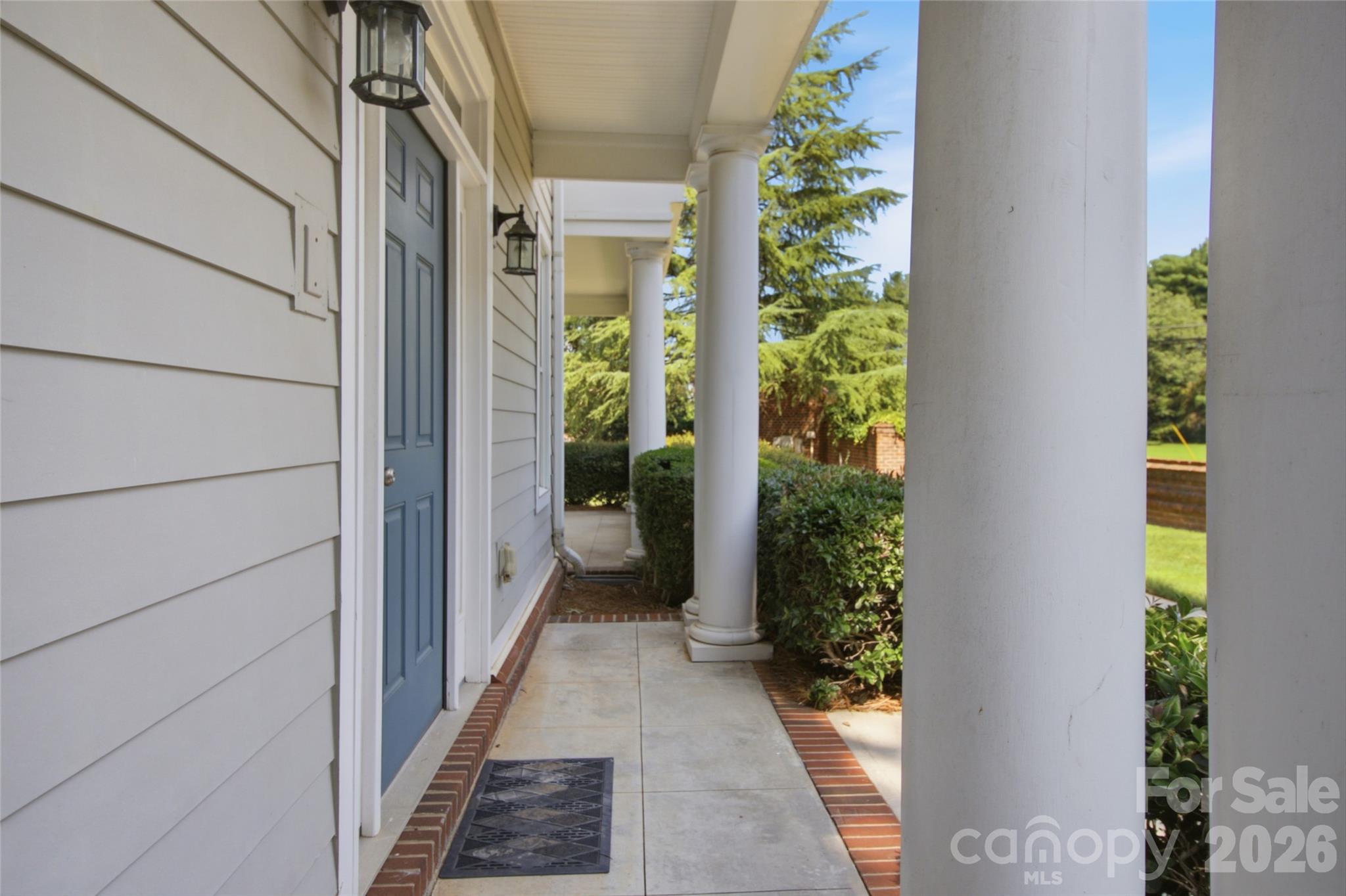 1056 The Glen Street — Statesville