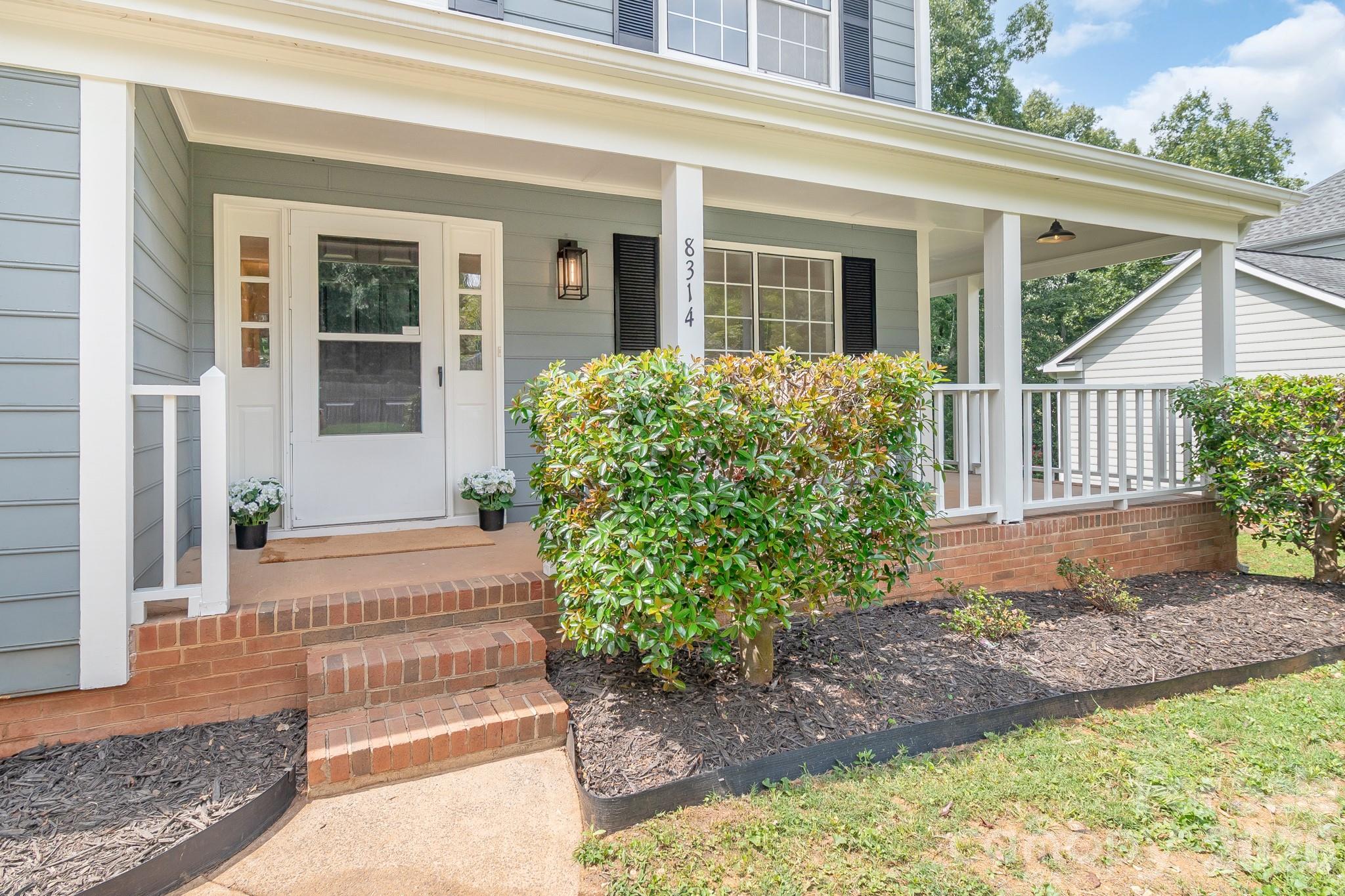 8314 David Lee Lane — Charlotte