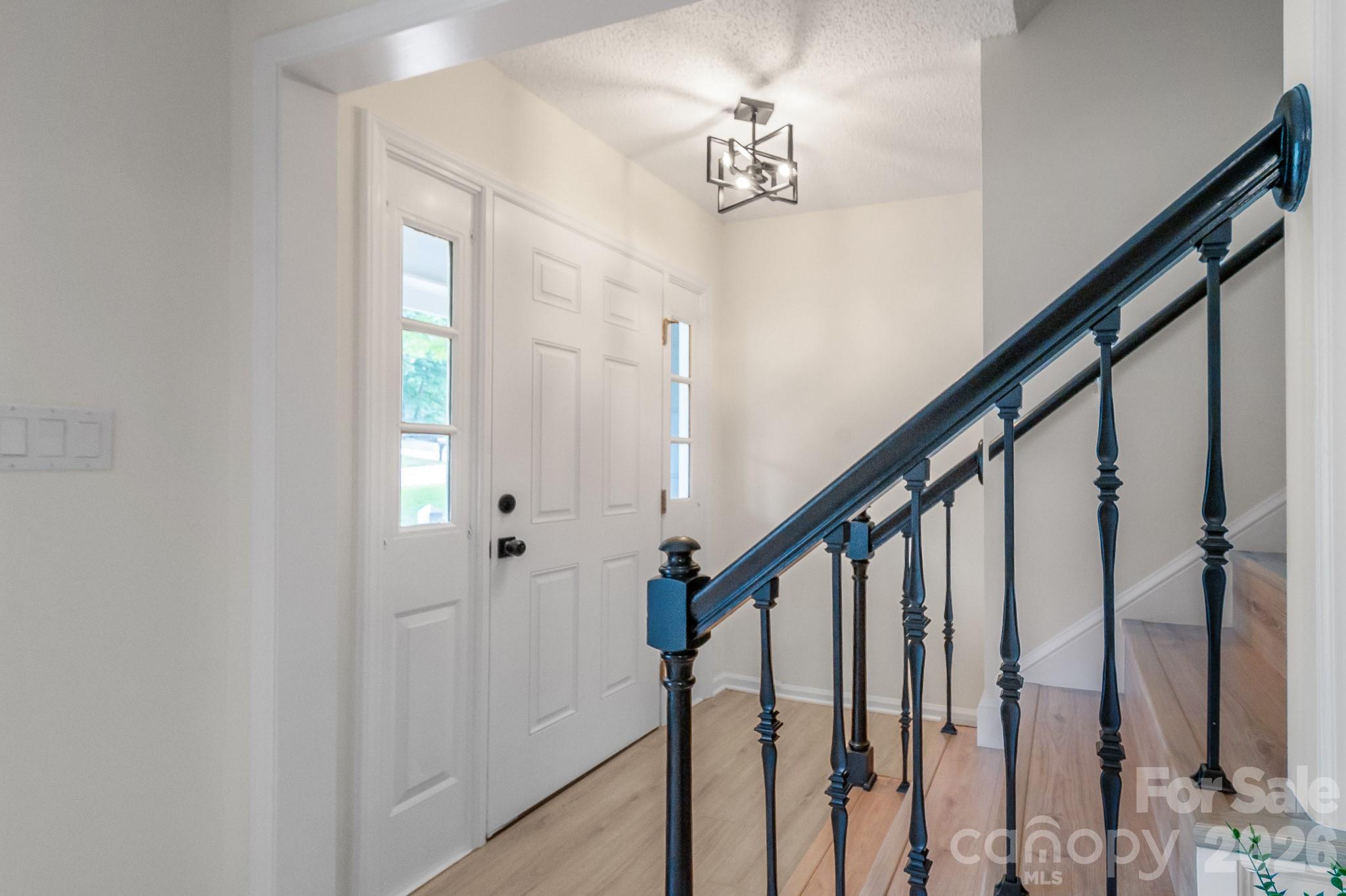 8314 David Lee Lane — Charlotte