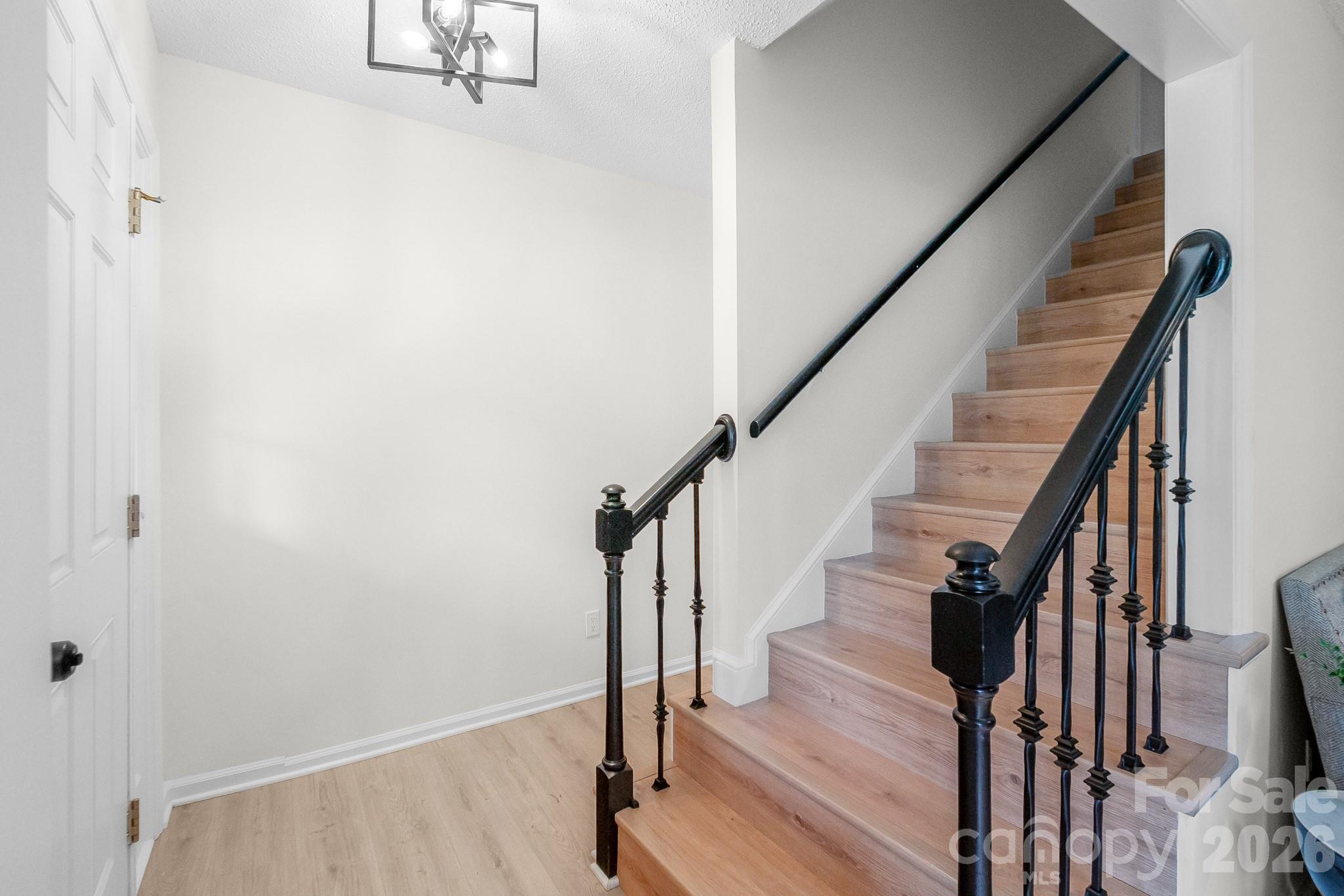 8314 David Lee Lane — Charlotte
