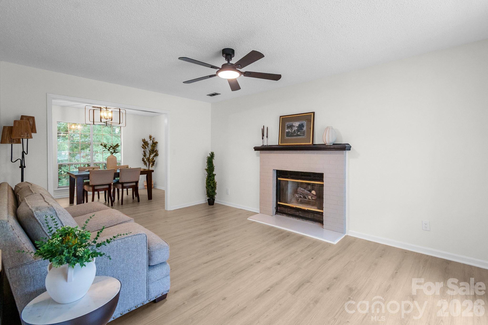8314 David Lee Lane — Charlotte