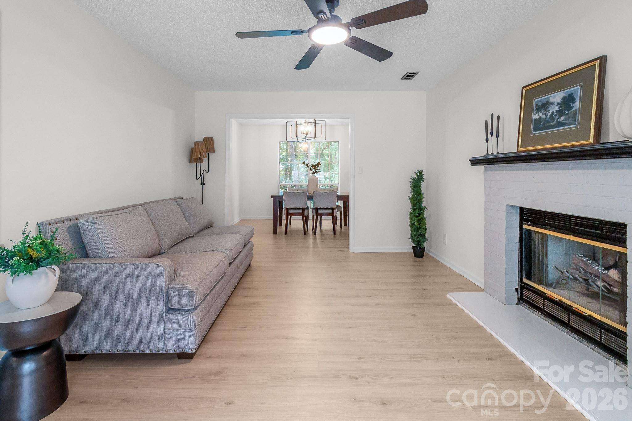 8314 David Lee Lane — Charlotte