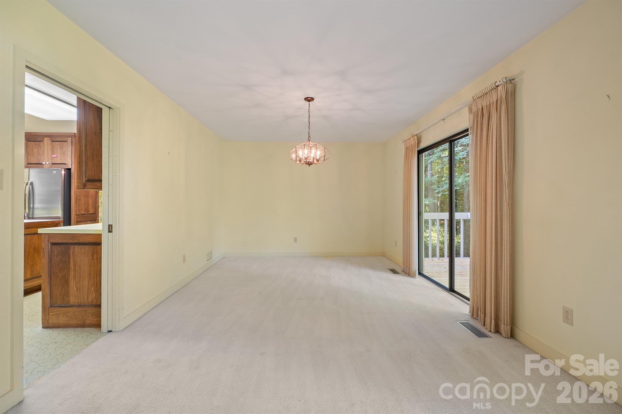 955 19th Avenue NW — Hickory