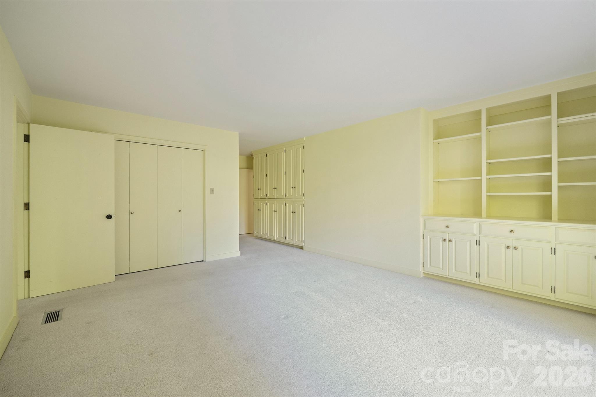 955 19th Avenue NW — Hickory