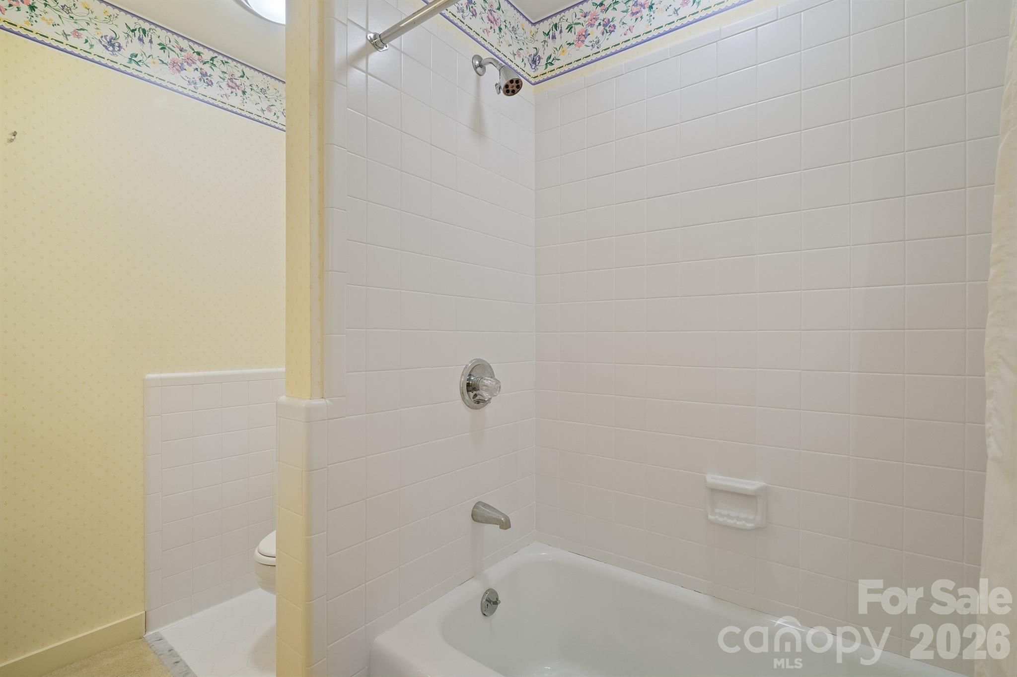 955 19th Avenue NW — Hickory