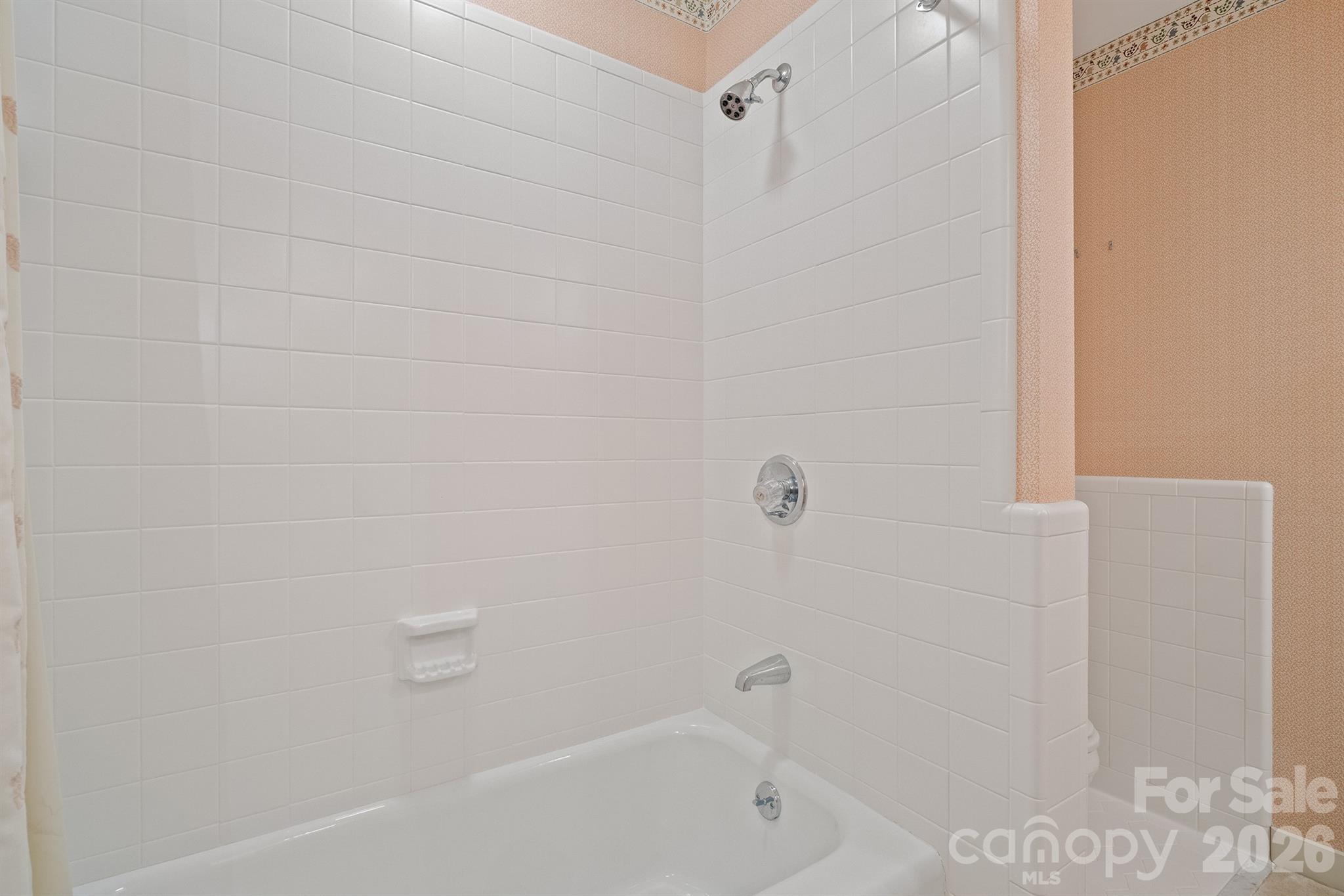 955 19th Avenue NW — Hickory