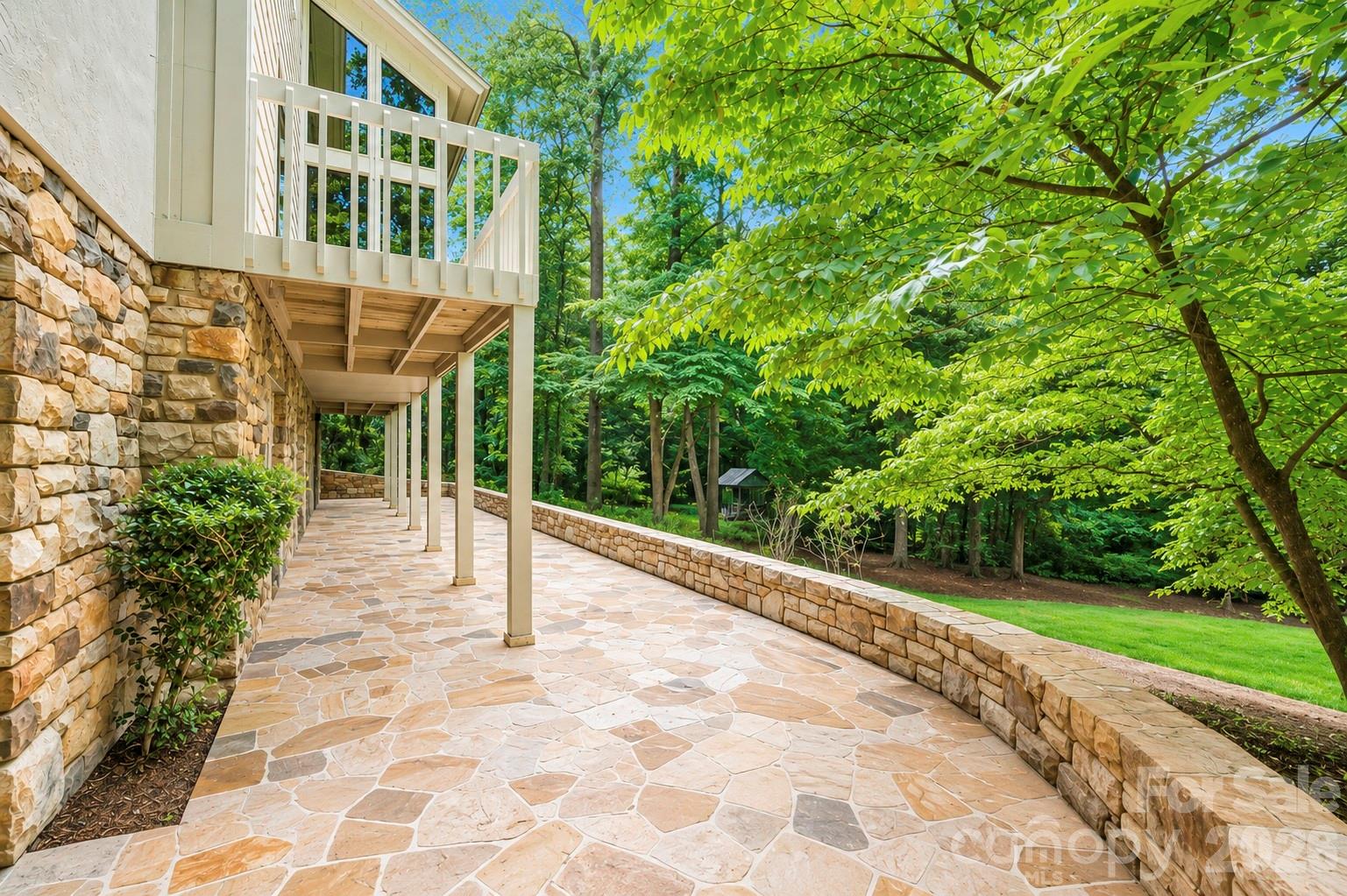 955 19th Avenue NW — Hickory