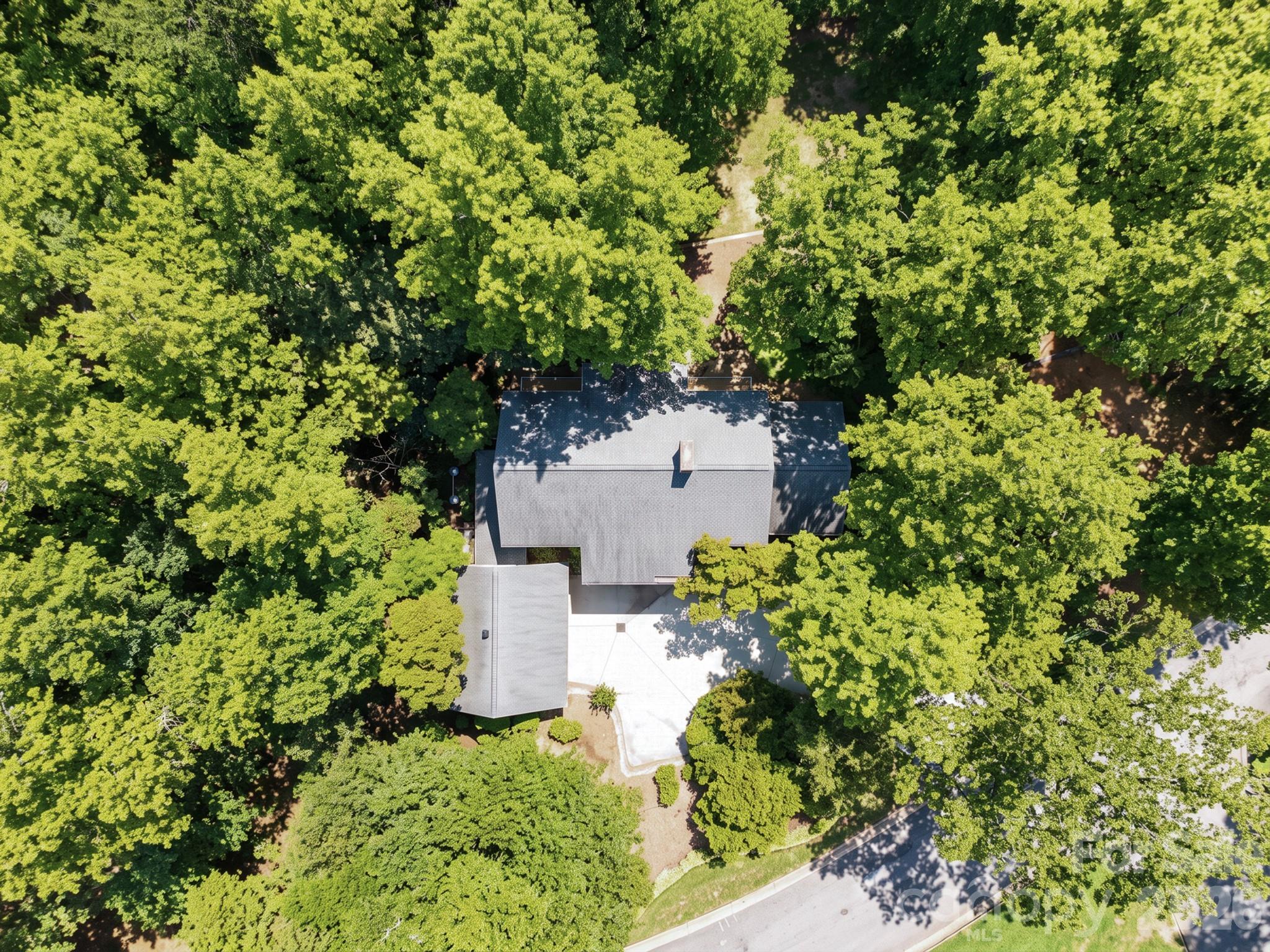 955 19th Avenue NW — Hickory