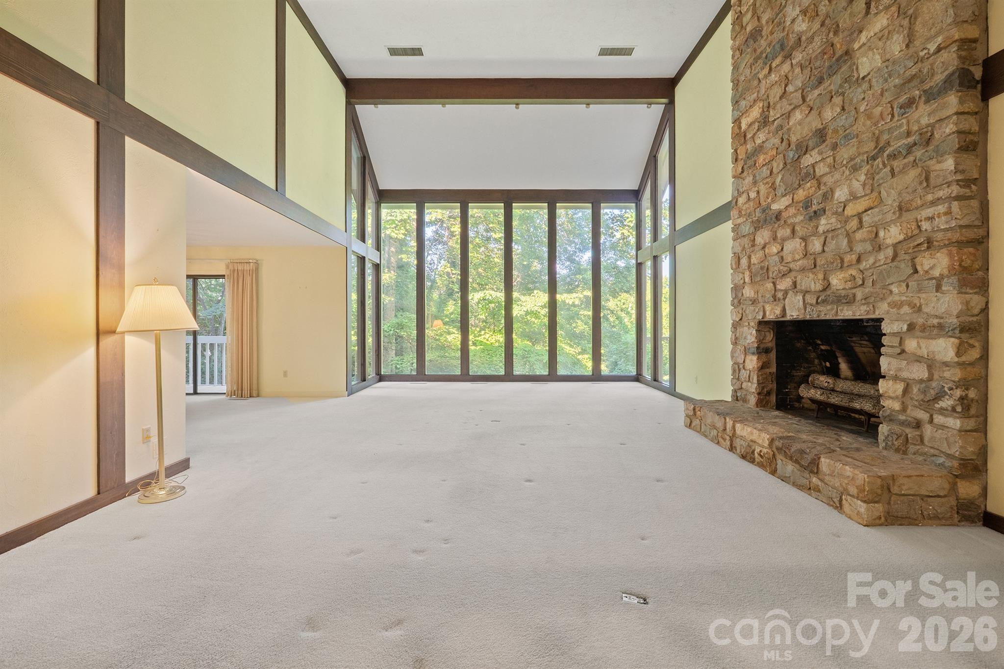 955 19th Avenue NW — Hickory