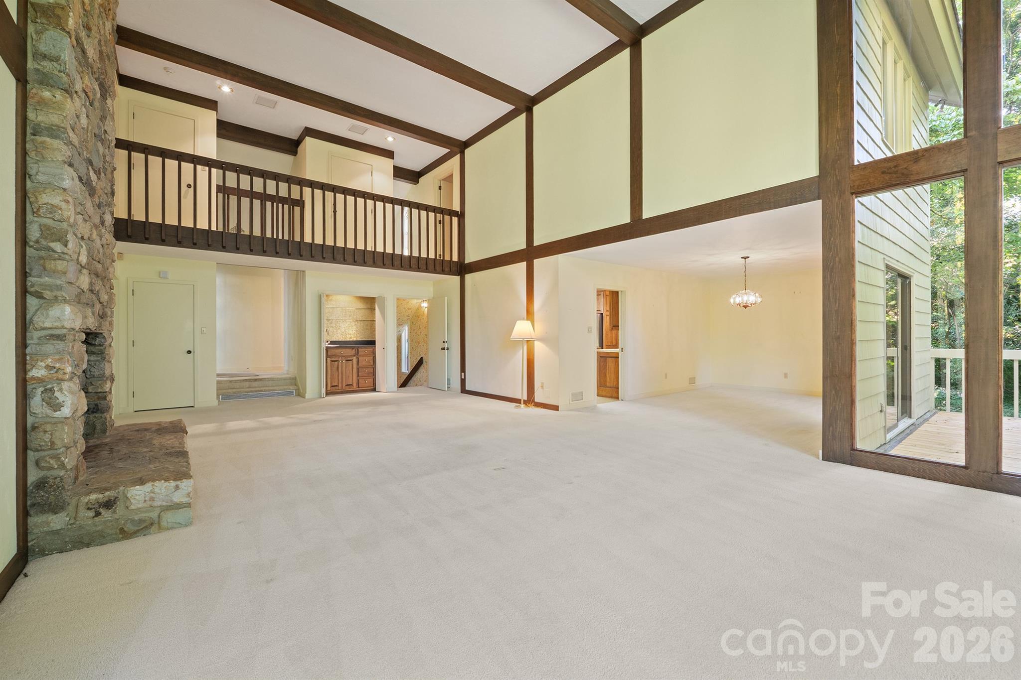 955 19th Avenue NW — Hickory