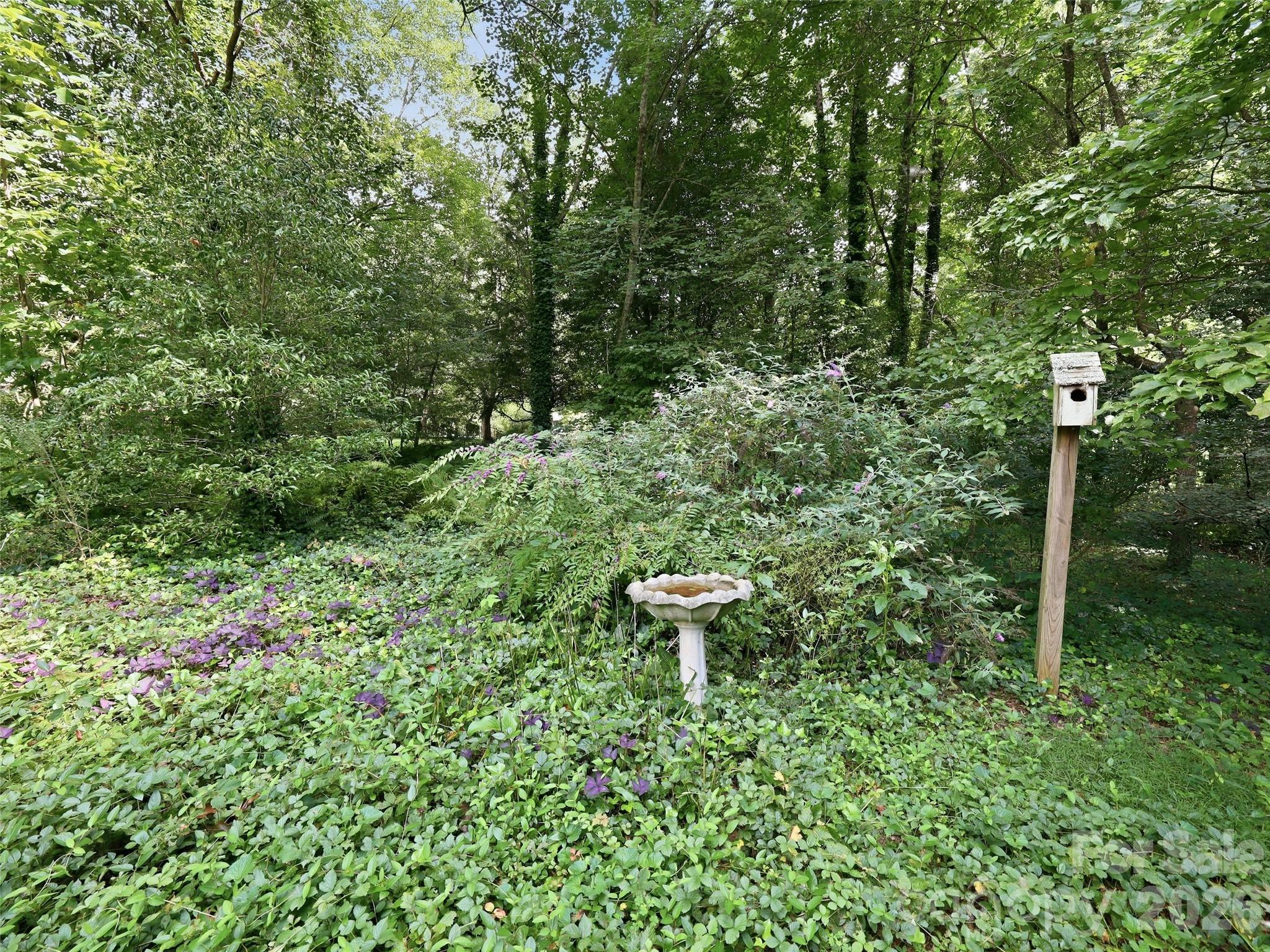12 Legendary Road — Hendersonville