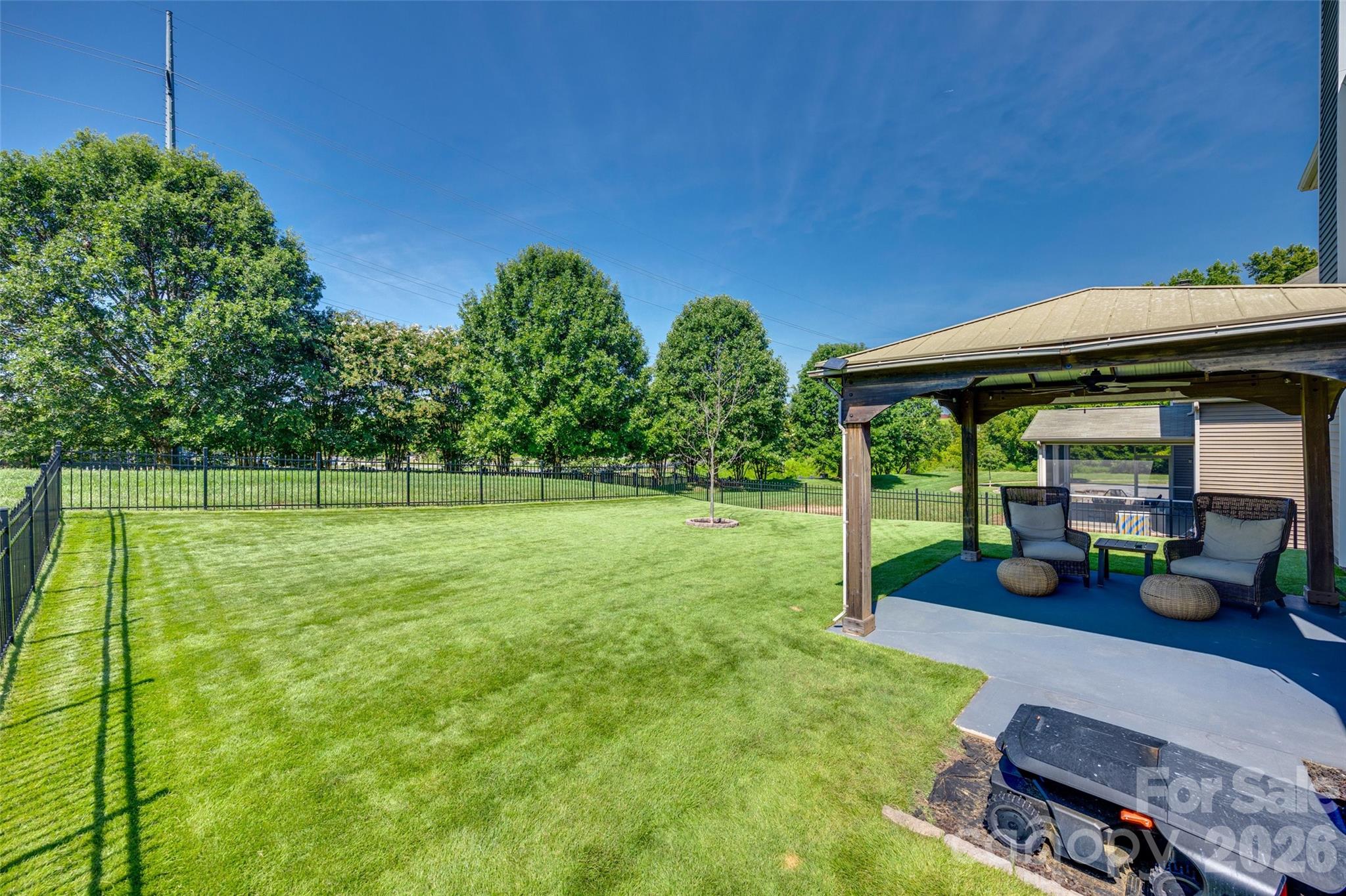 305 Laurel Bay Street NW — Concord
