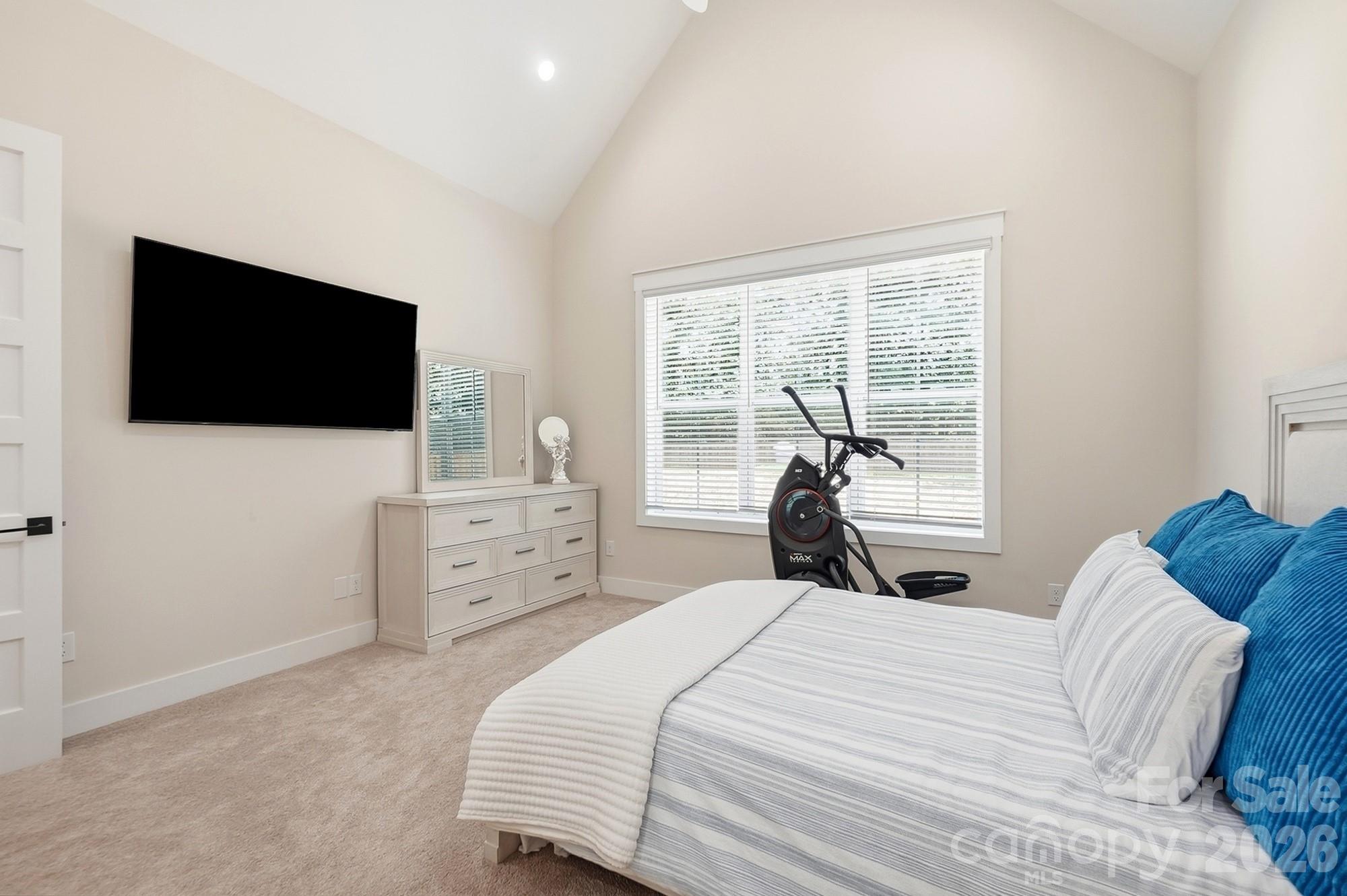 369 Sunderland Road — Belmont