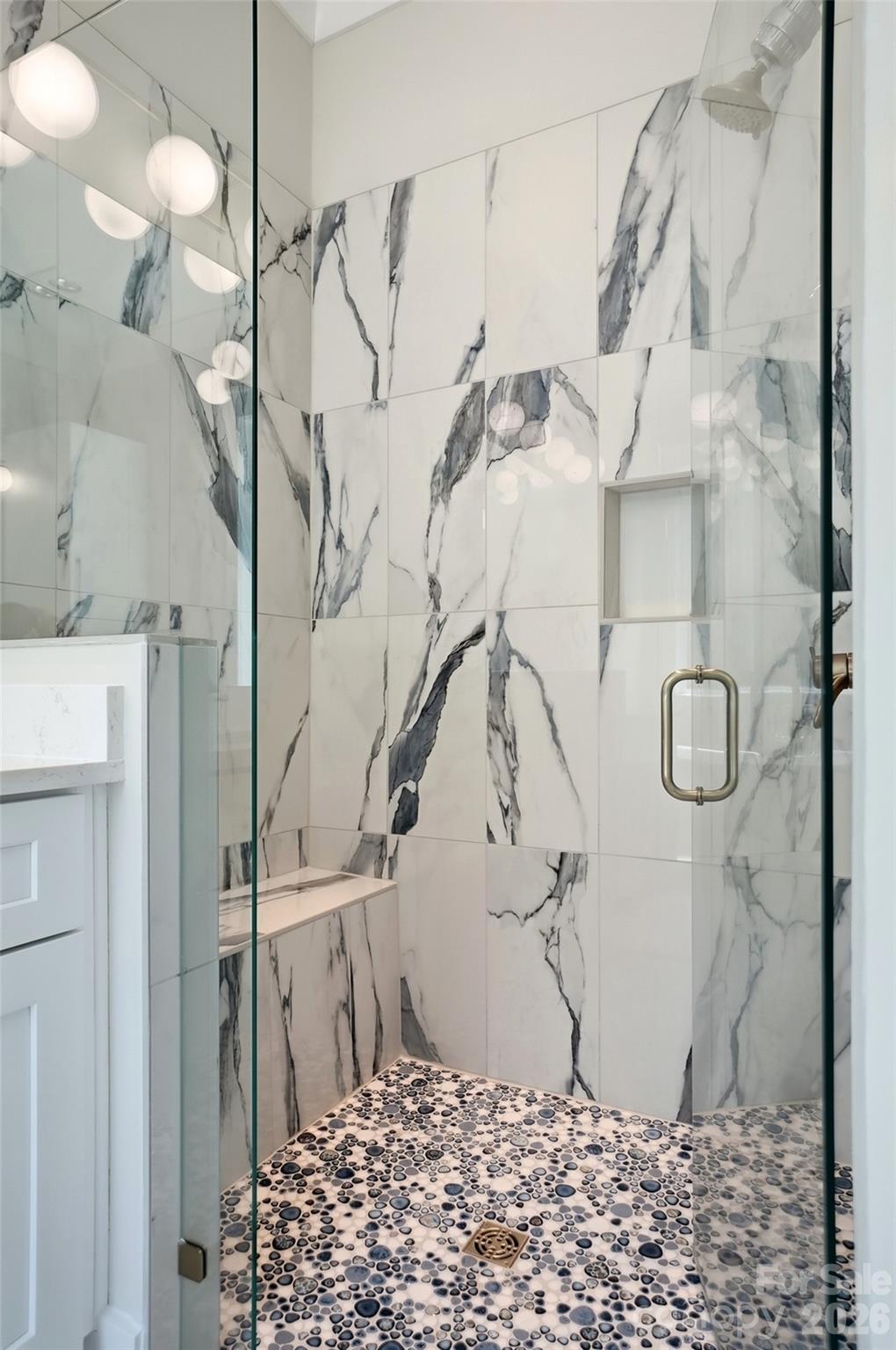 369 Sunderland Road — Belmont