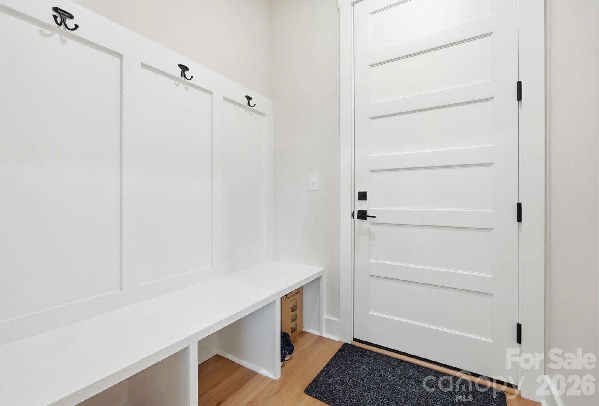 369 Sunderland Road — Belmont