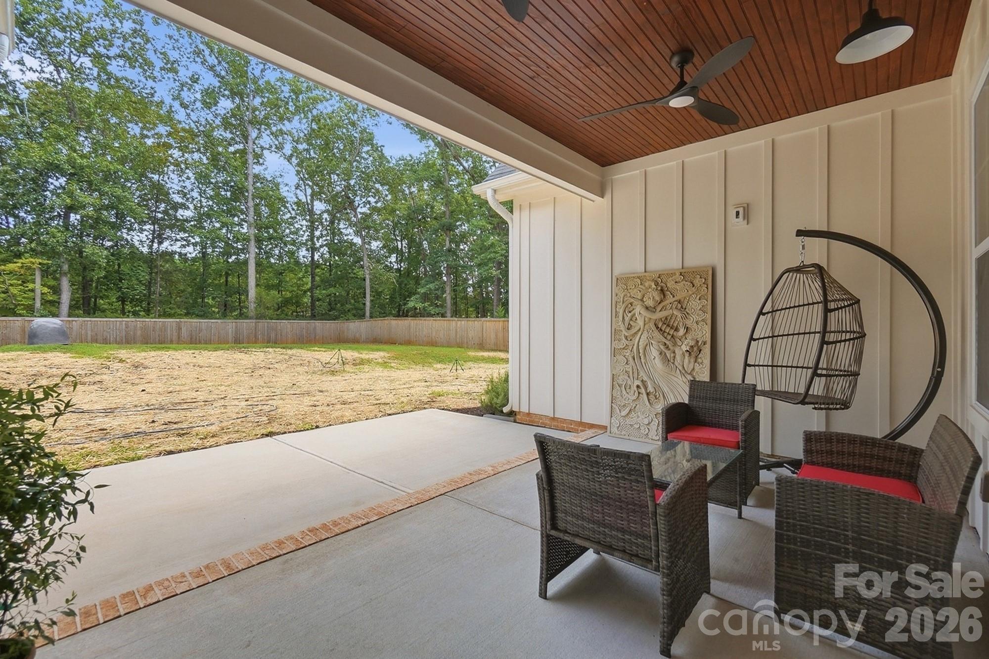 369 Sunderland Road — Belmont