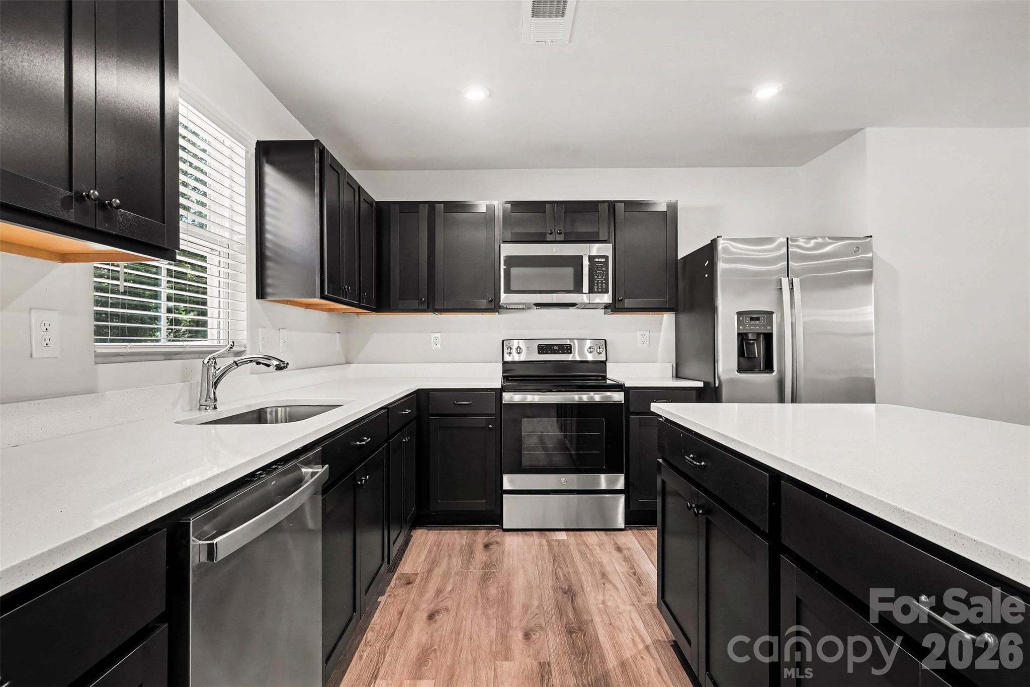 5132 Rustling Pines Court — Charlotte