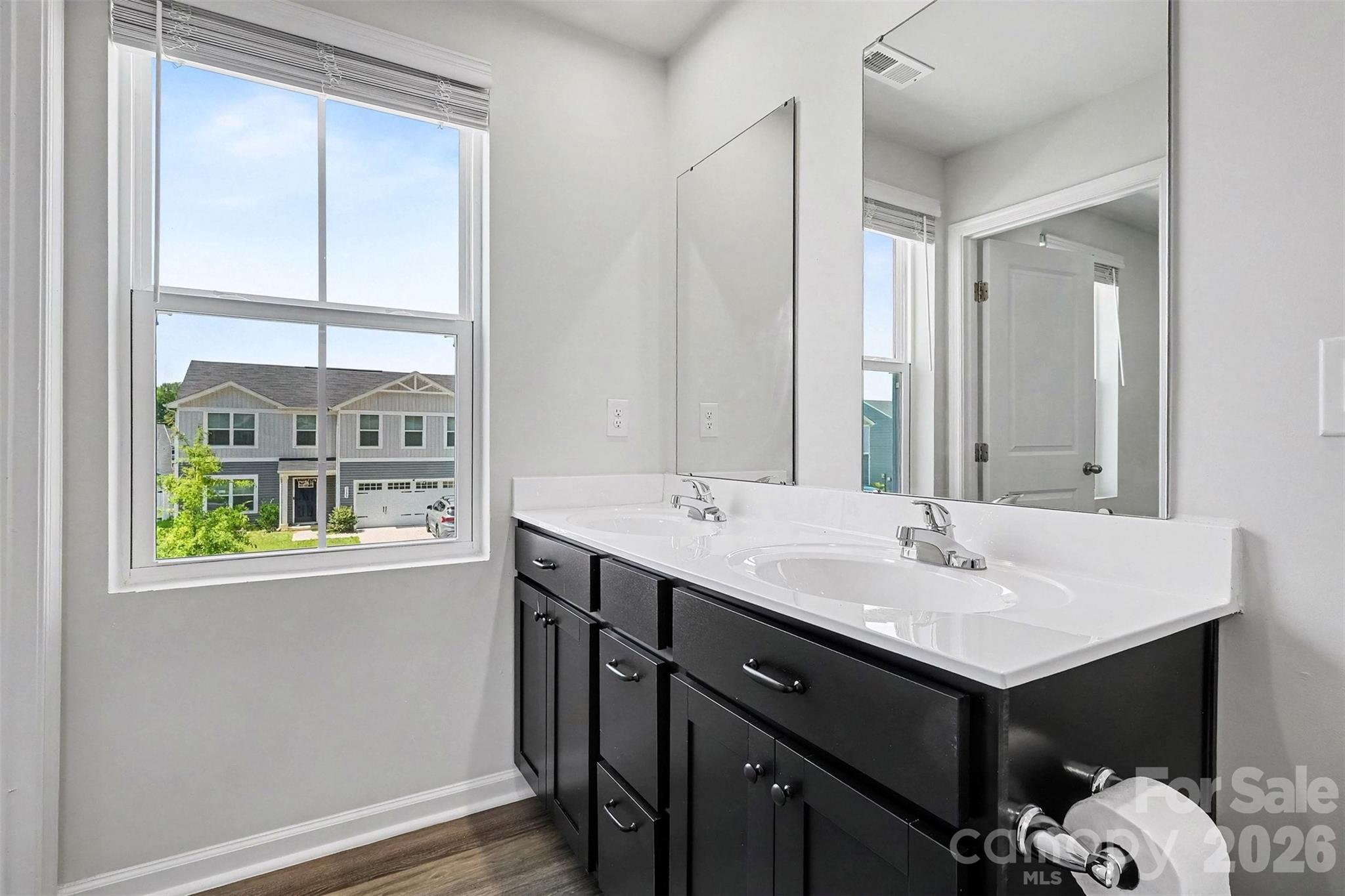 5132 Rustling Pines Court — Charlotte
