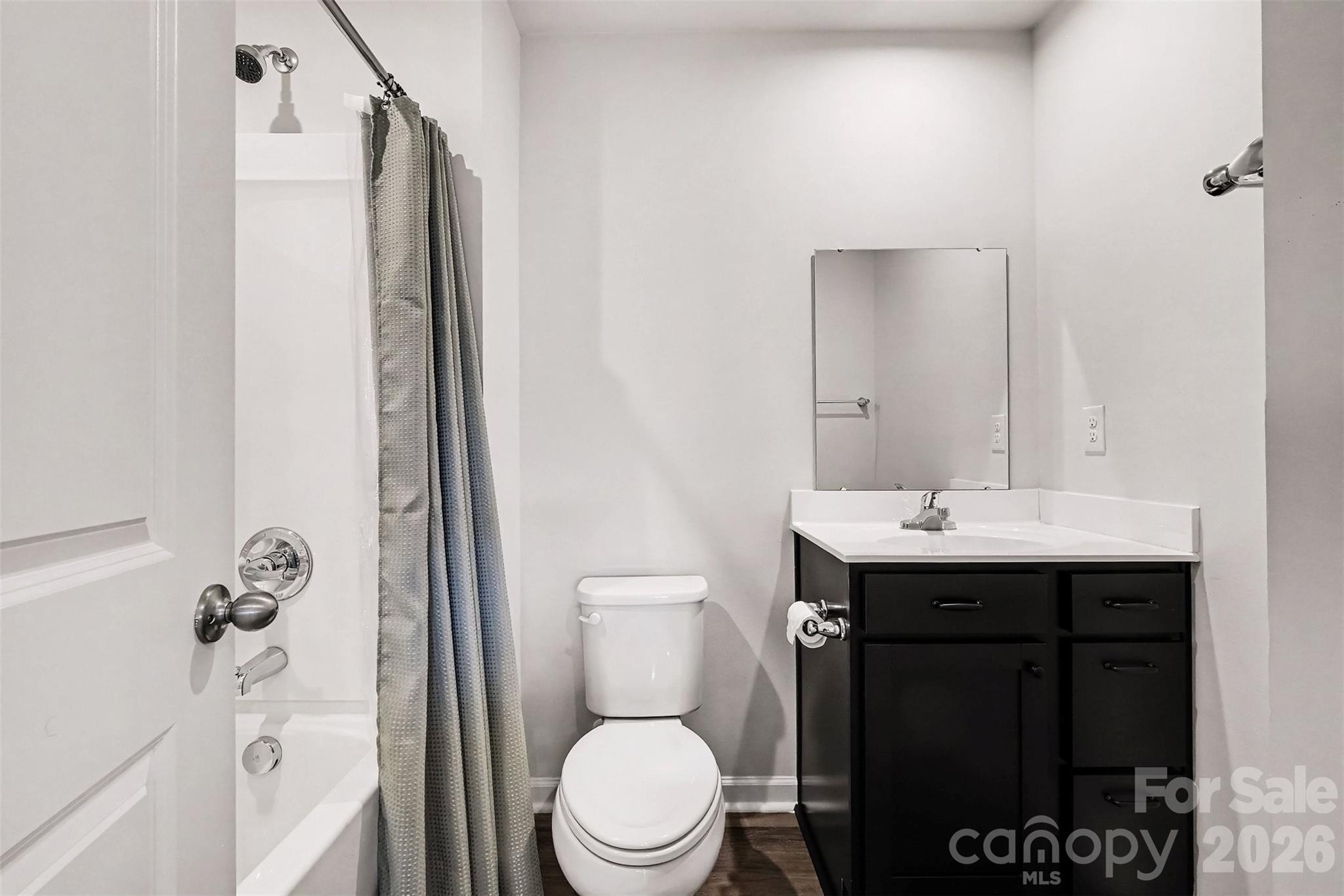 5132 Rustling Pines Court — Charlotte