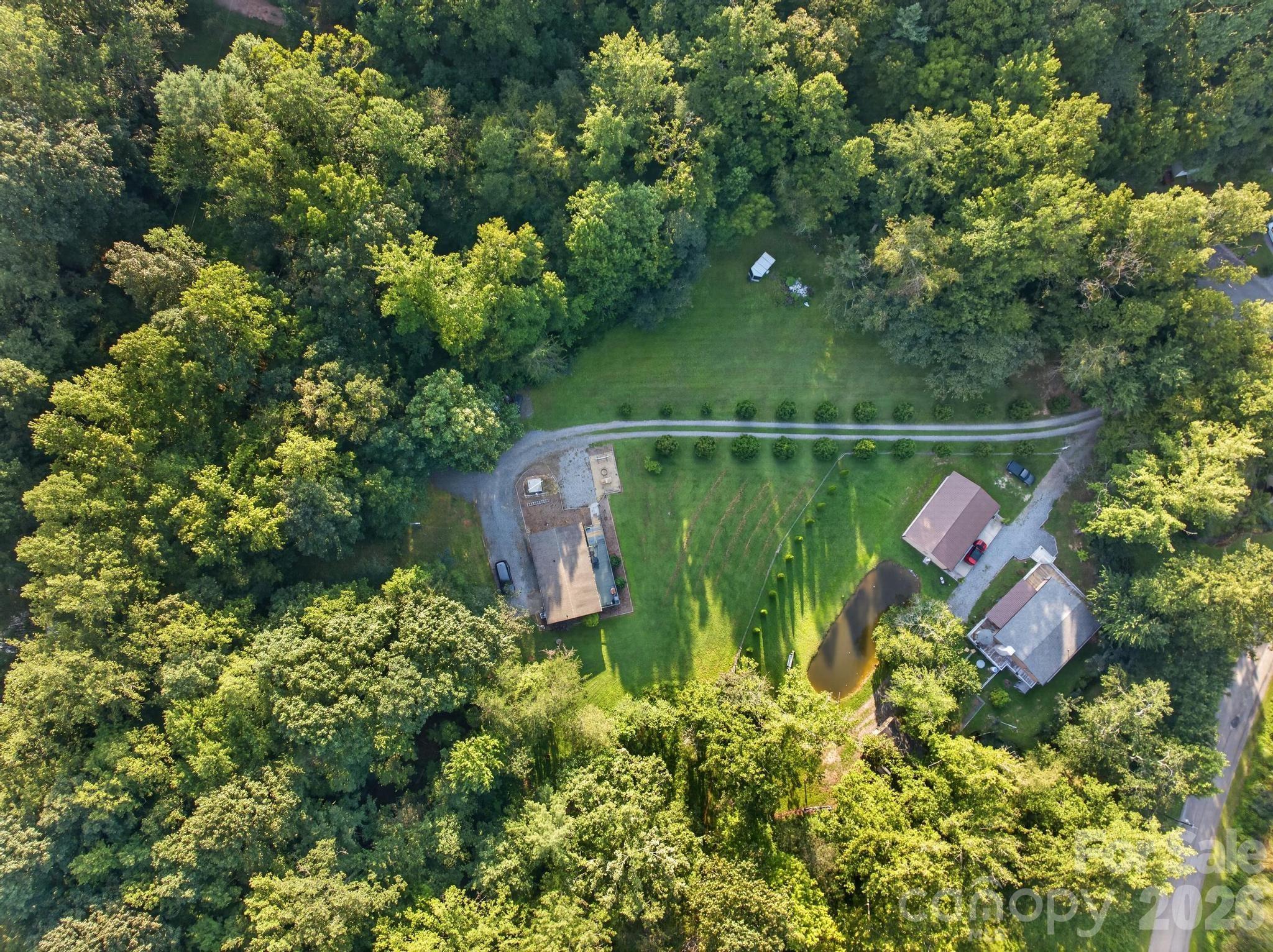 2437 S Rosedale Drive — Lenoir