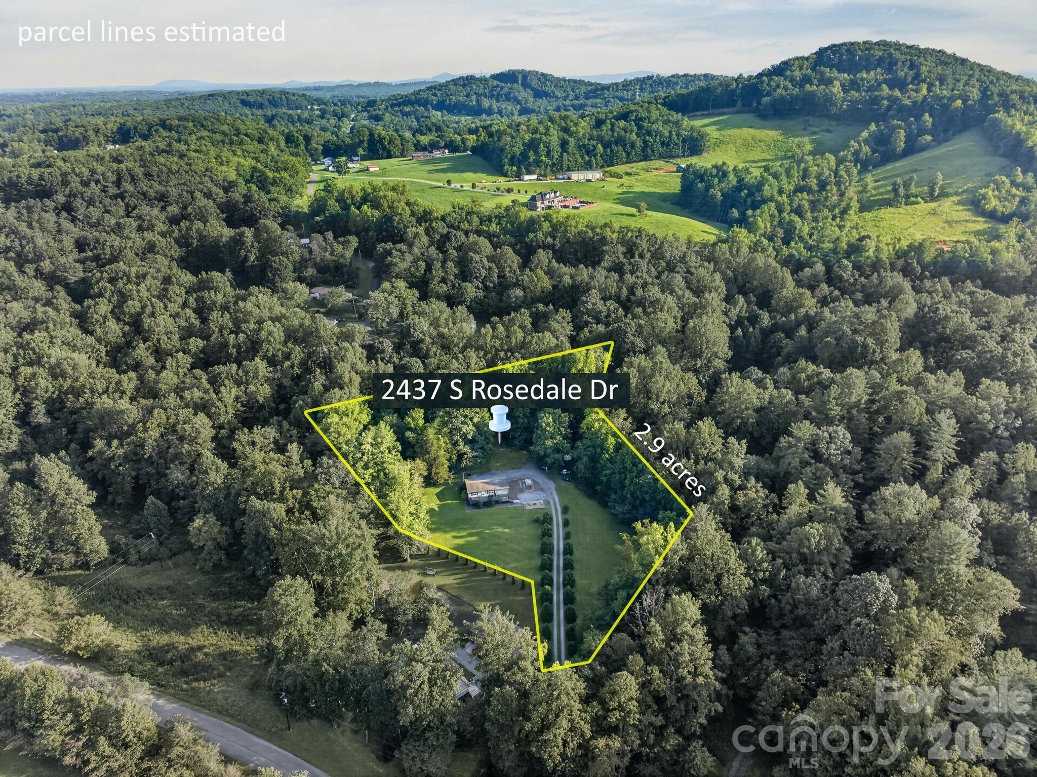2437 S Rosedale Drive — Lenoir