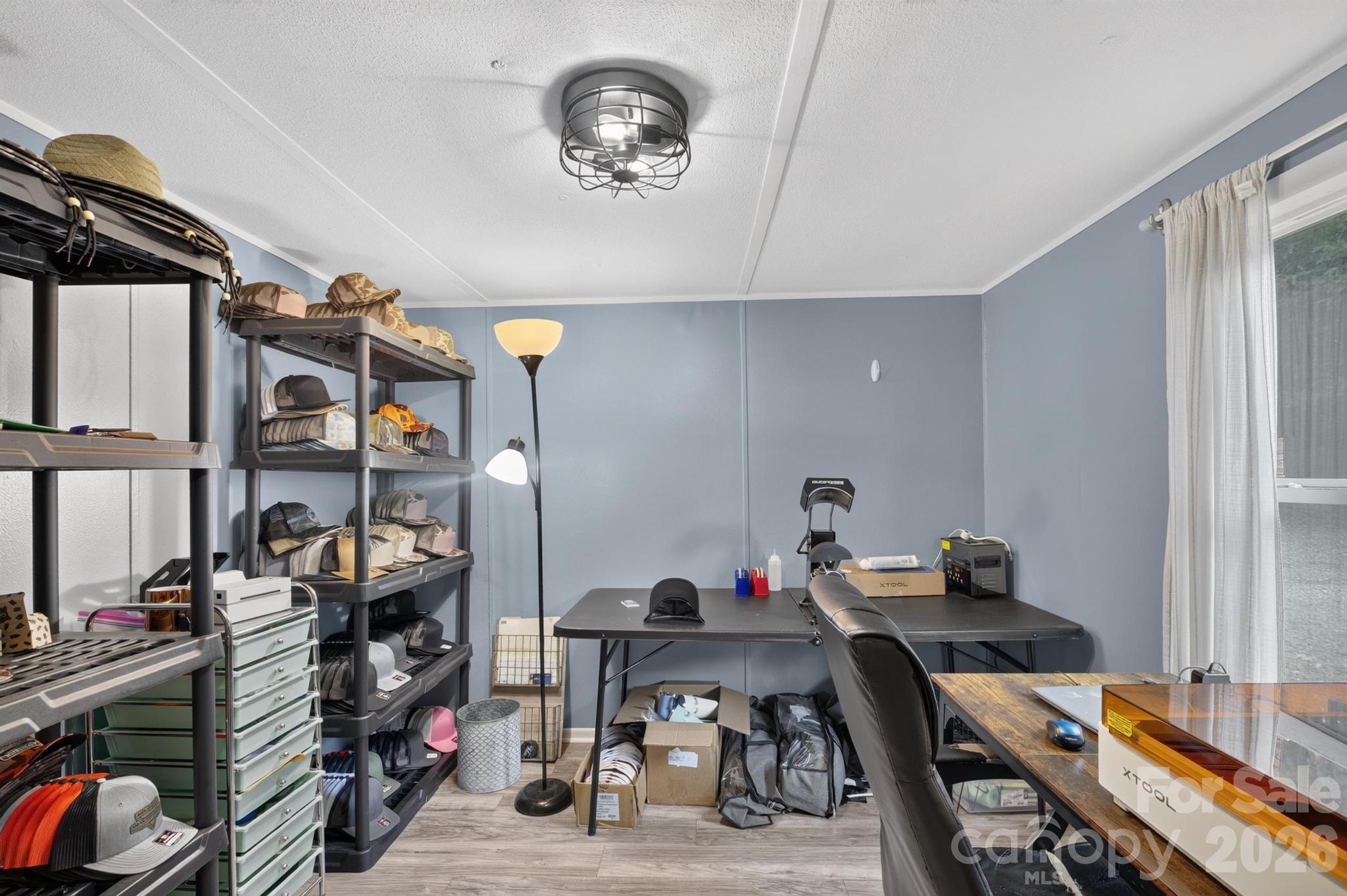 2437 S Rosedale Drive — Lenoir