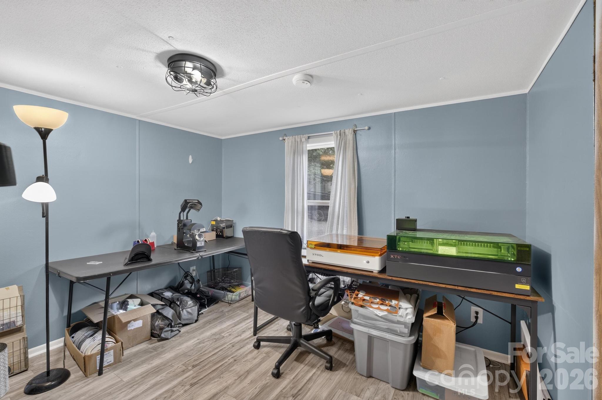 2437 S Rosedale Drive — Lenoir