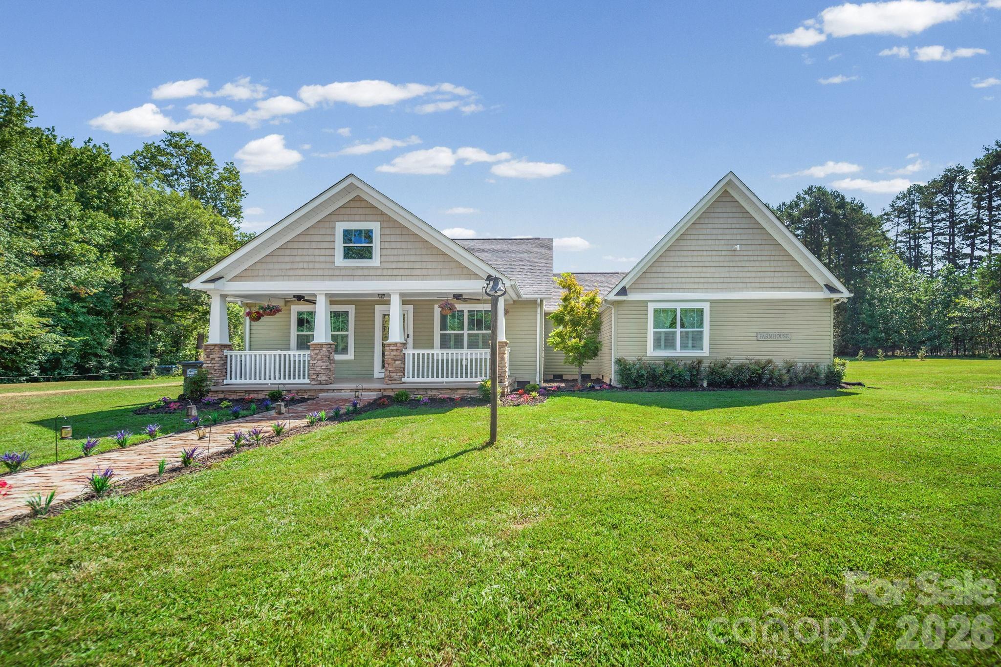 1360 Standing Oak Drive — Granite Quarry
