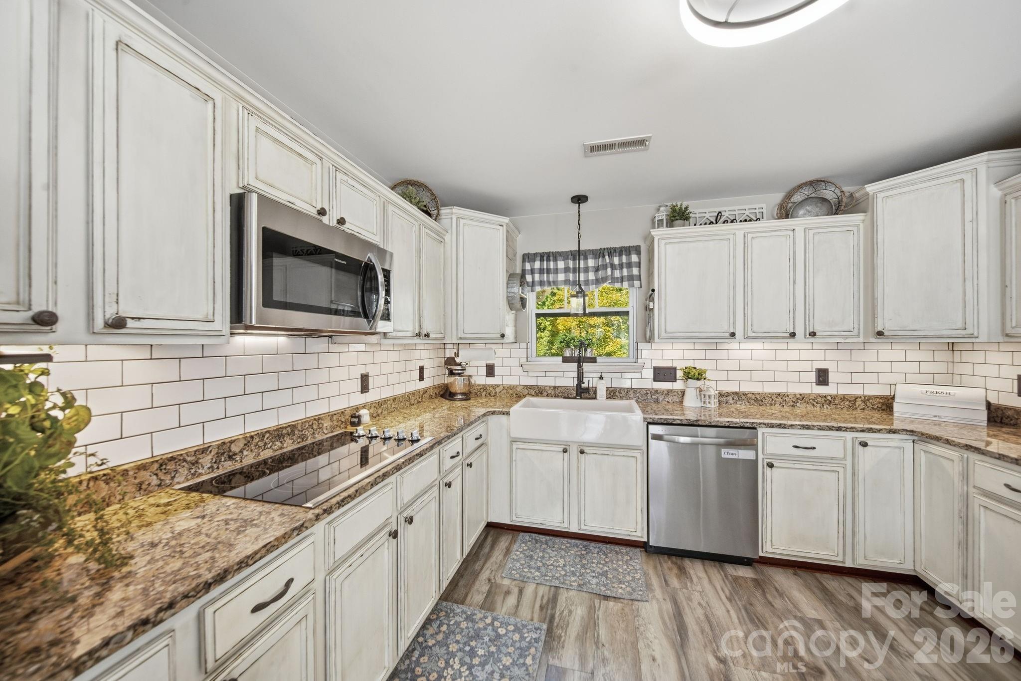 1360 Standing Oak Drive — Granite Quarry