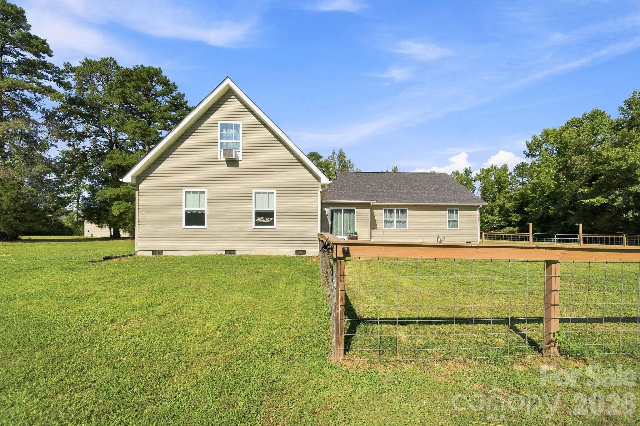 1360 Standing Oak Drive — Granite Quarry