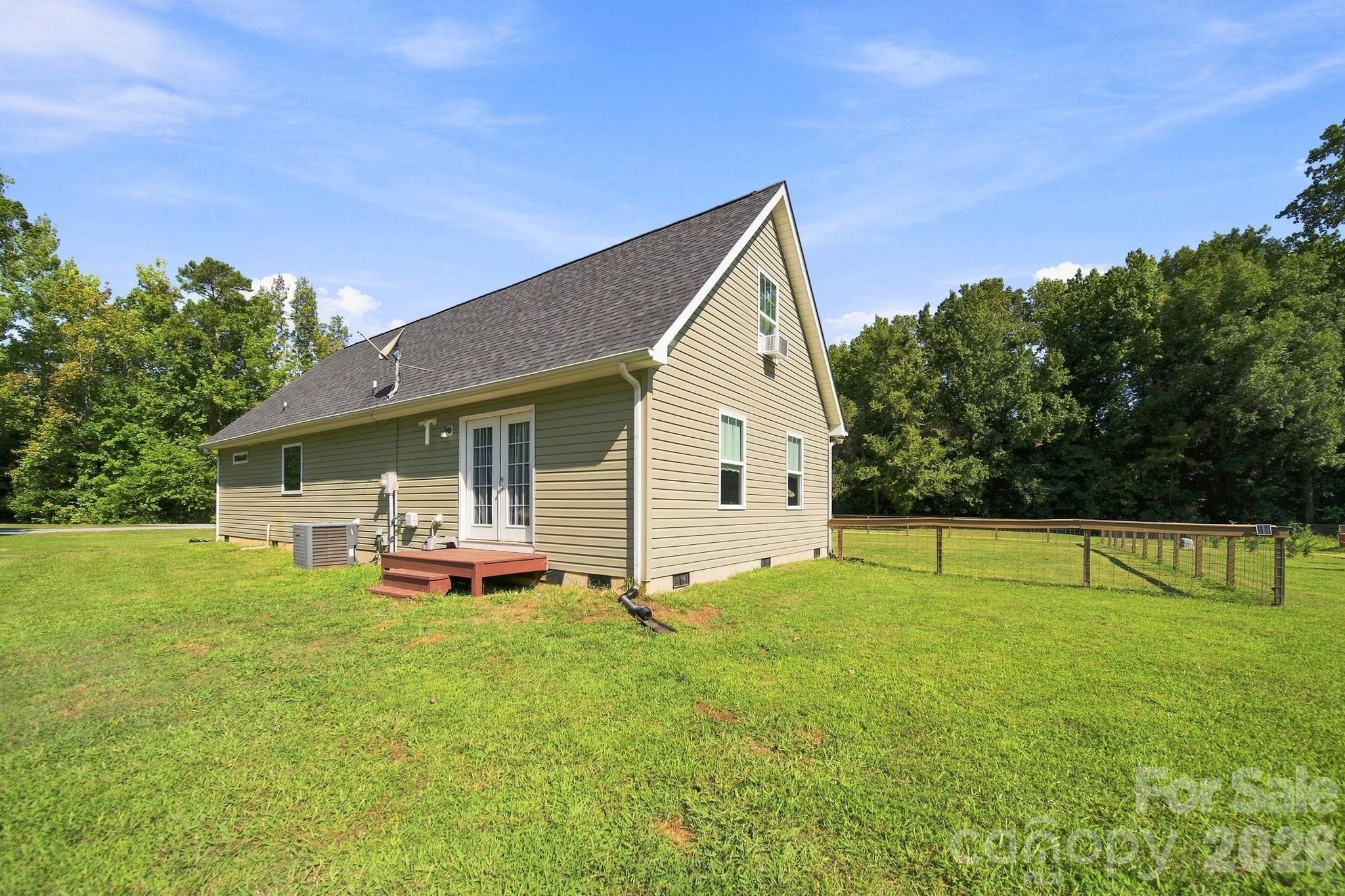 1360 Standing Oak Drive — Granite Quarry