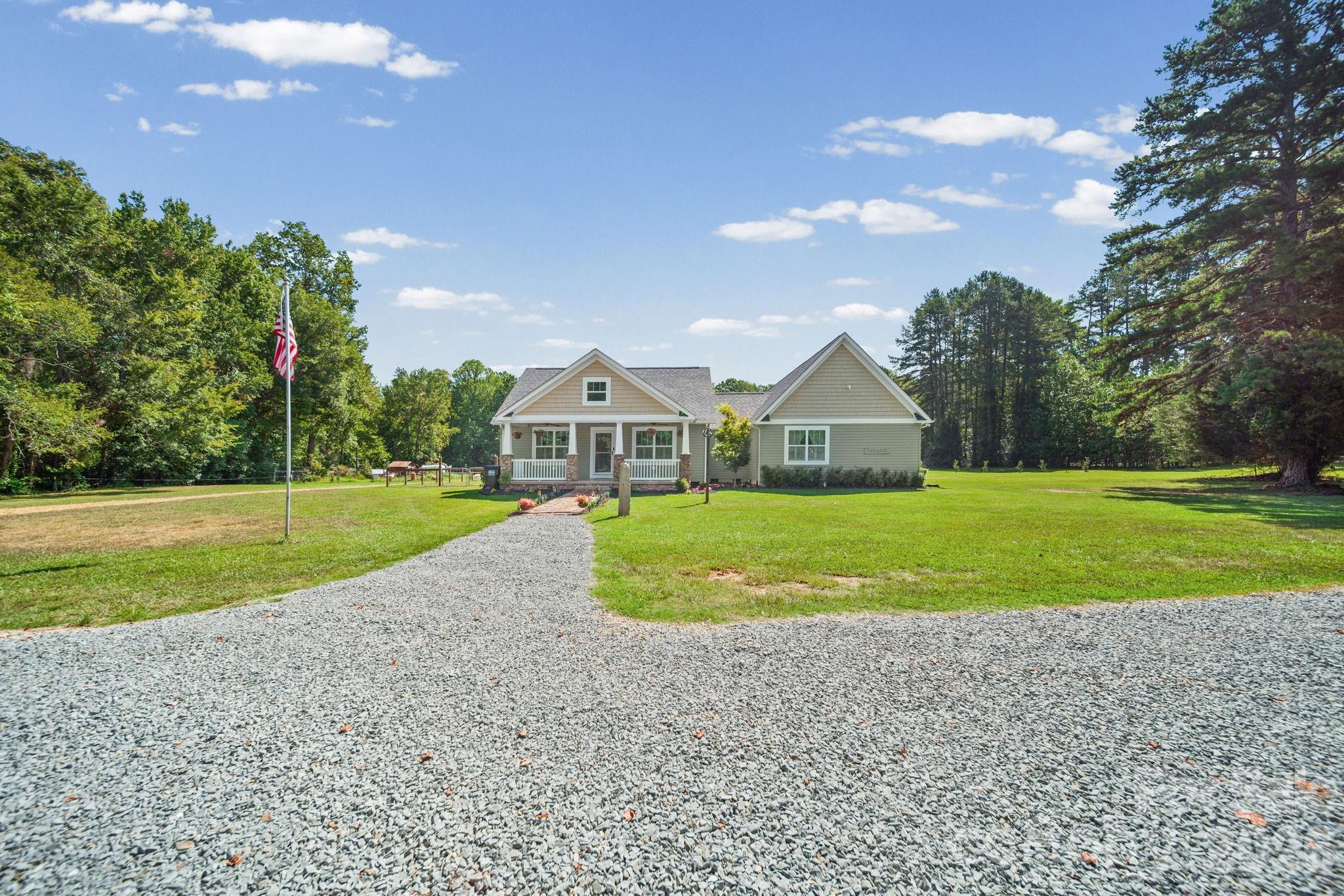 1360 Standing Oak Drive — Granite Quarry