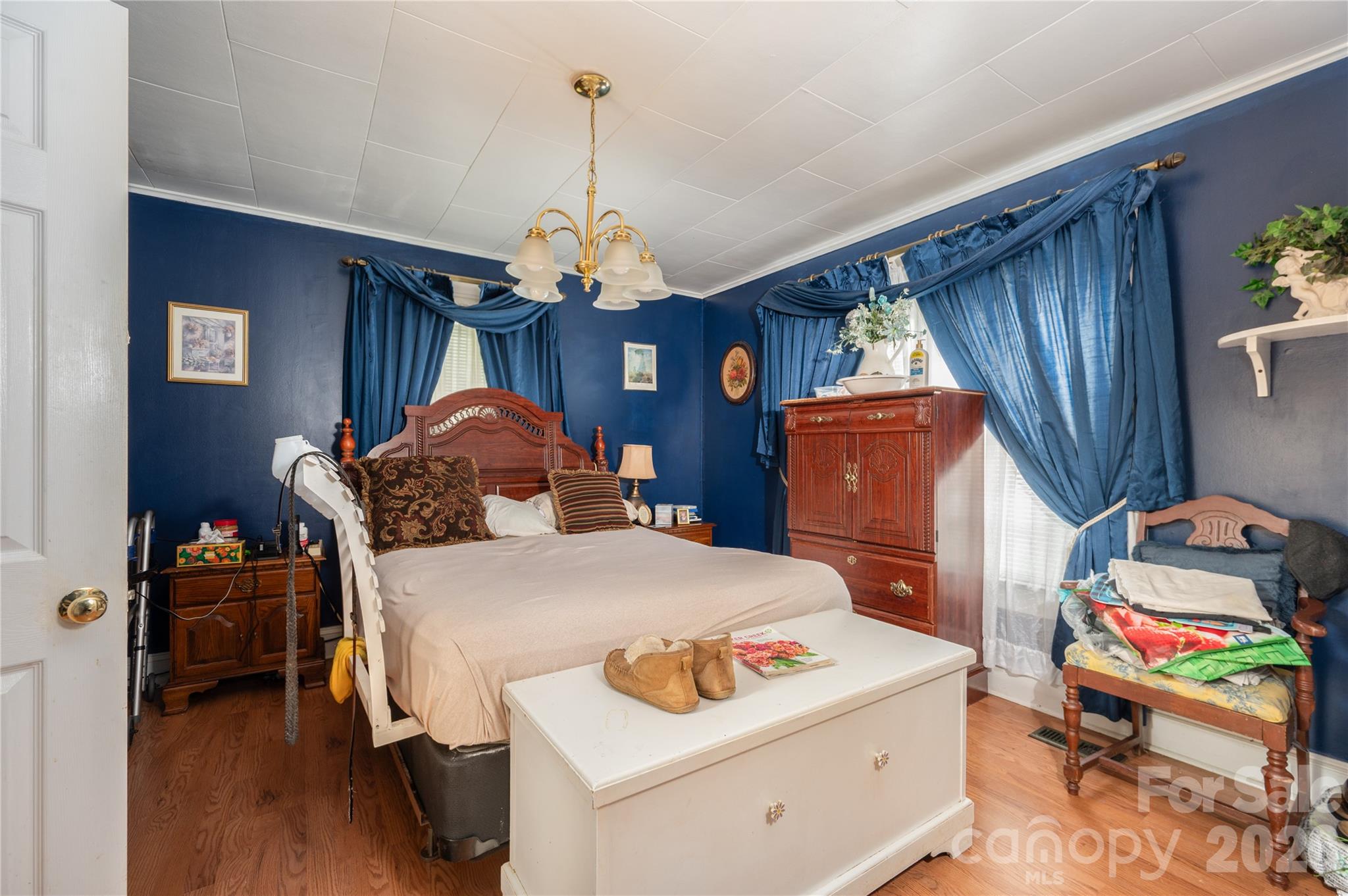 1461 Old NC 18 South — Morganton