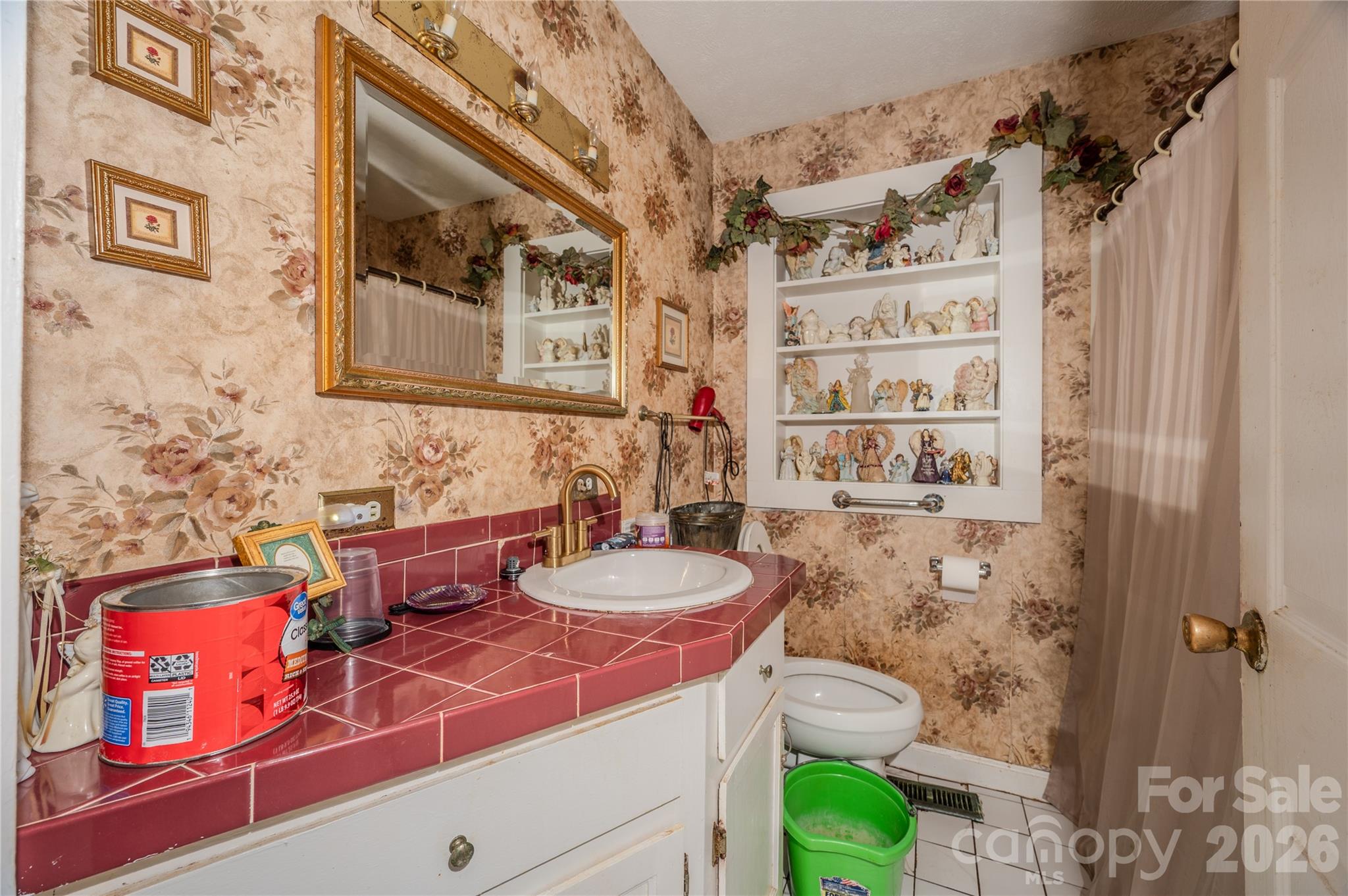 1461 Old NC 18 South — Morganton