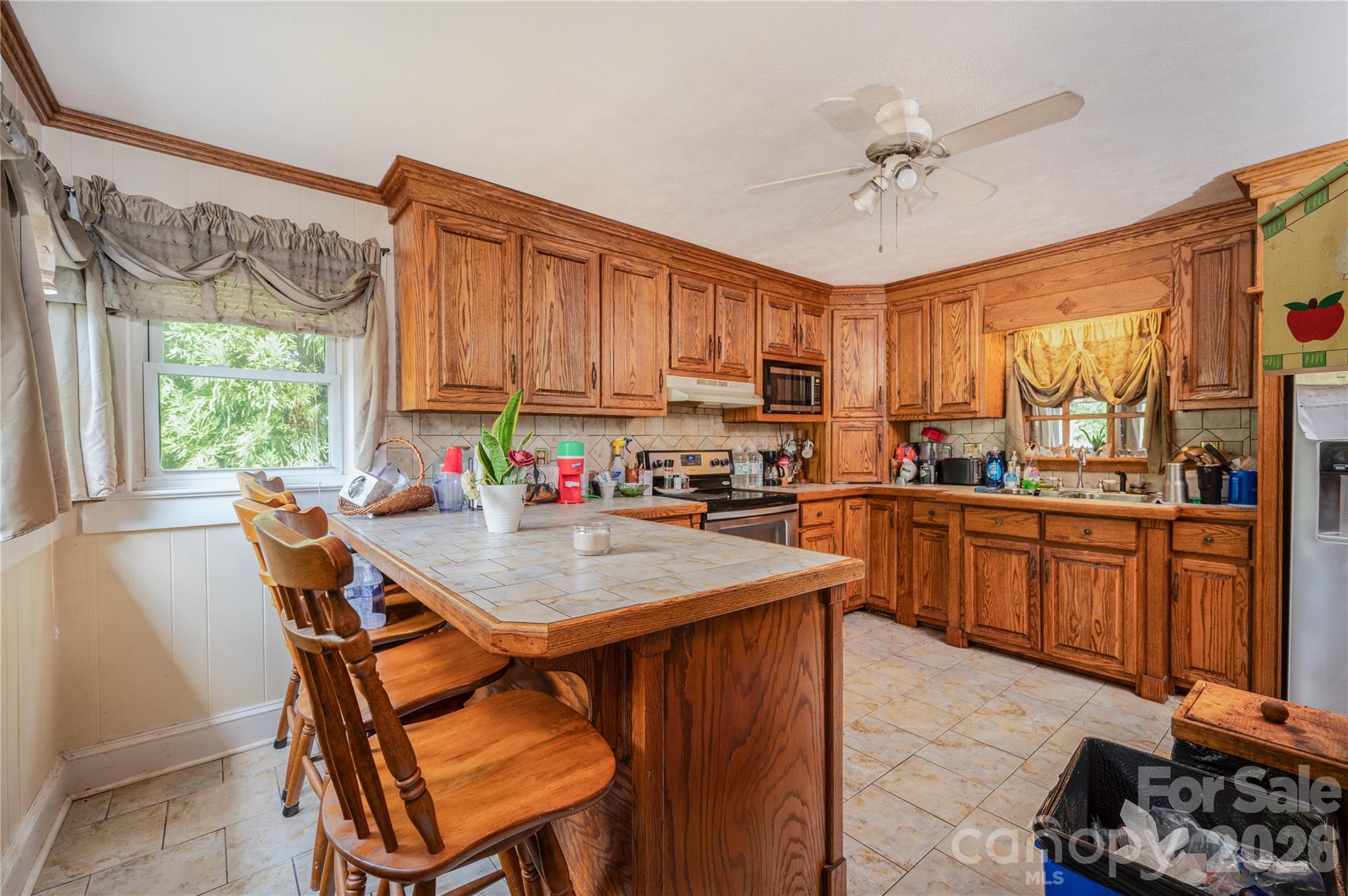1461 Old NC 18 South — Morganton