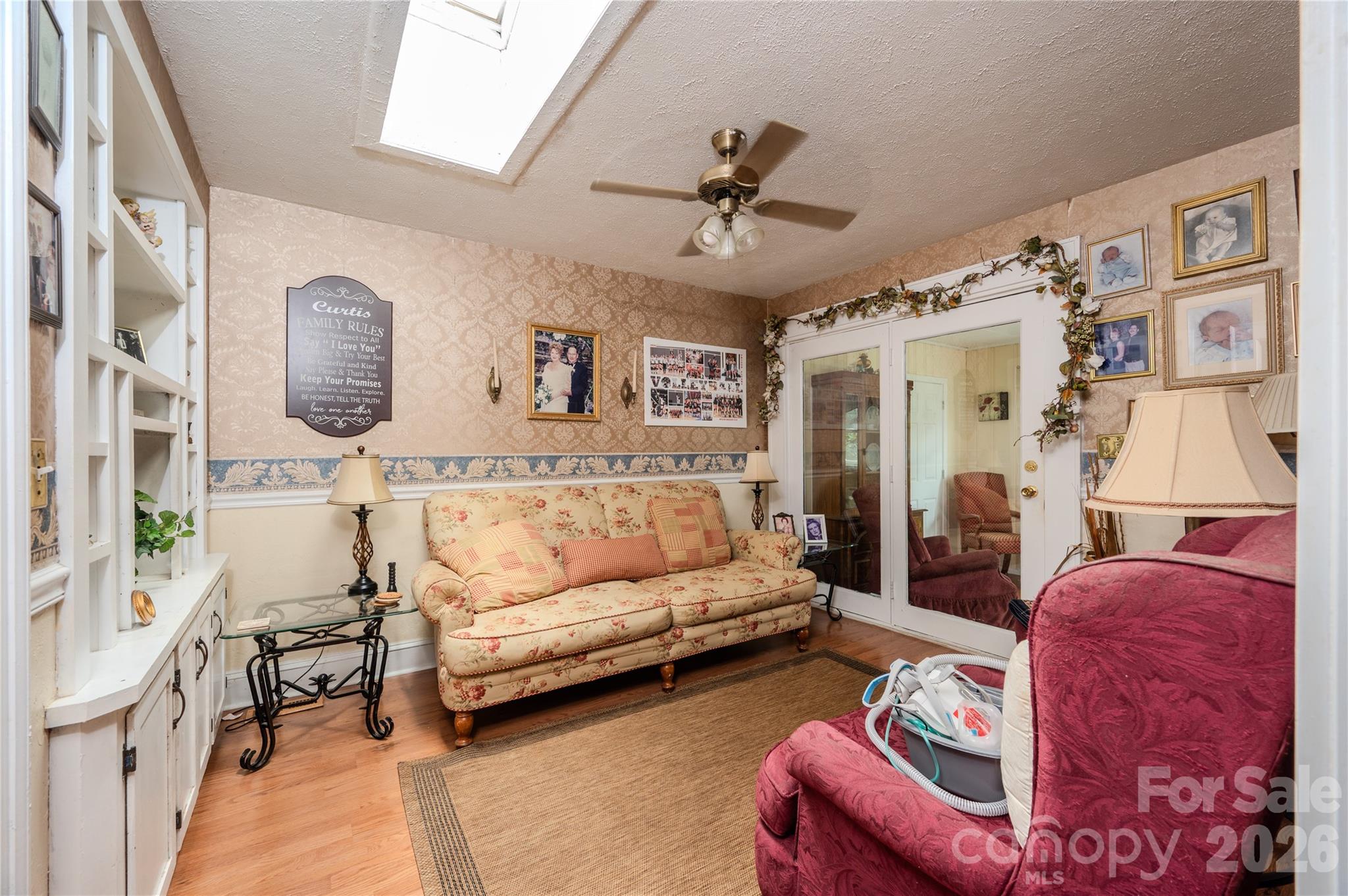 1461 Old NC 18 South — Morganton