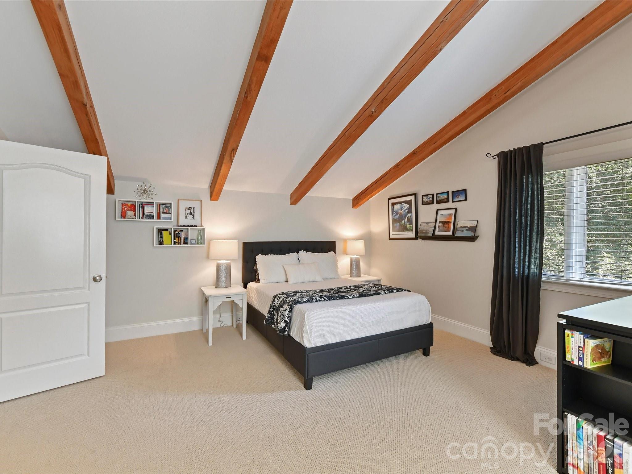 16211 Terry Lane — Huntersville